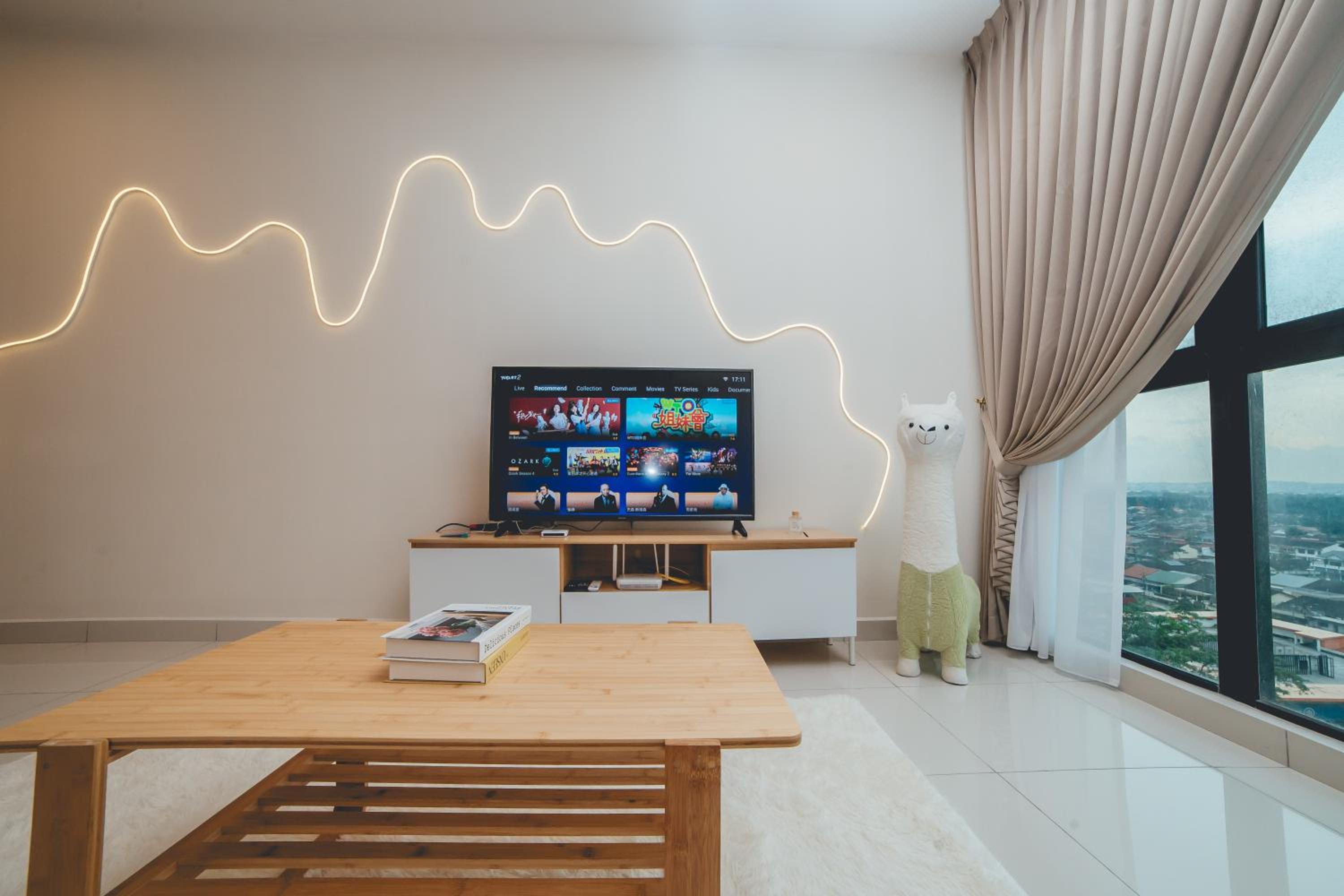 Mosaic Southkey Joy Gateway 3BR8pax nr Midvalley by Our Stay