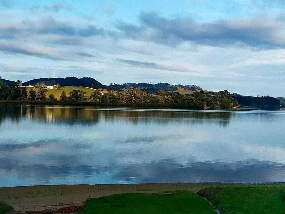 Waterfront weekend stay with sleep out view 2