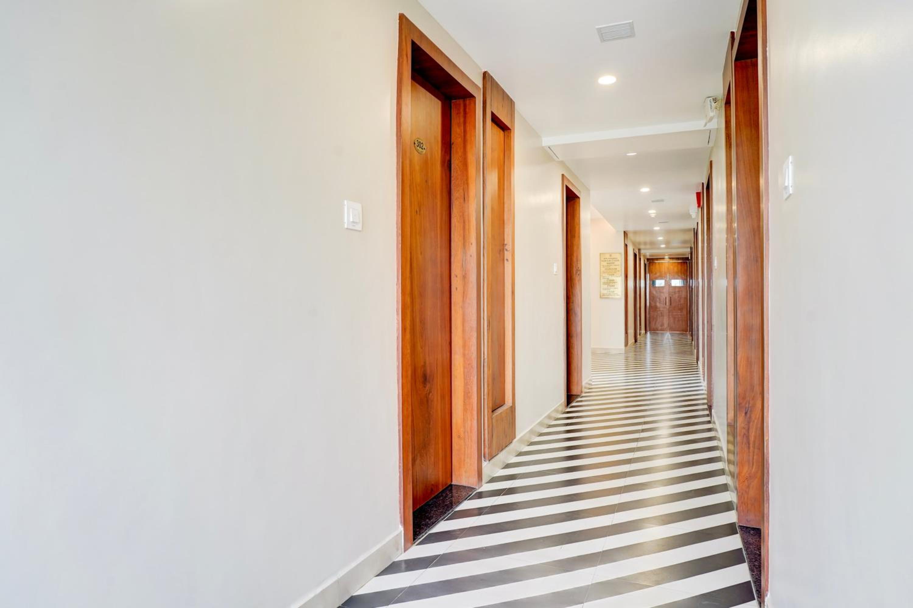 Palette by CheckIn Patel Nagar Bhopal view 5