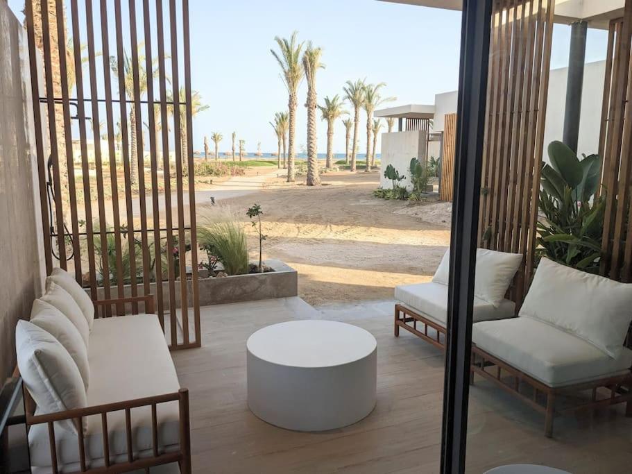 Magical Cabana Steps From Beach & Pool
