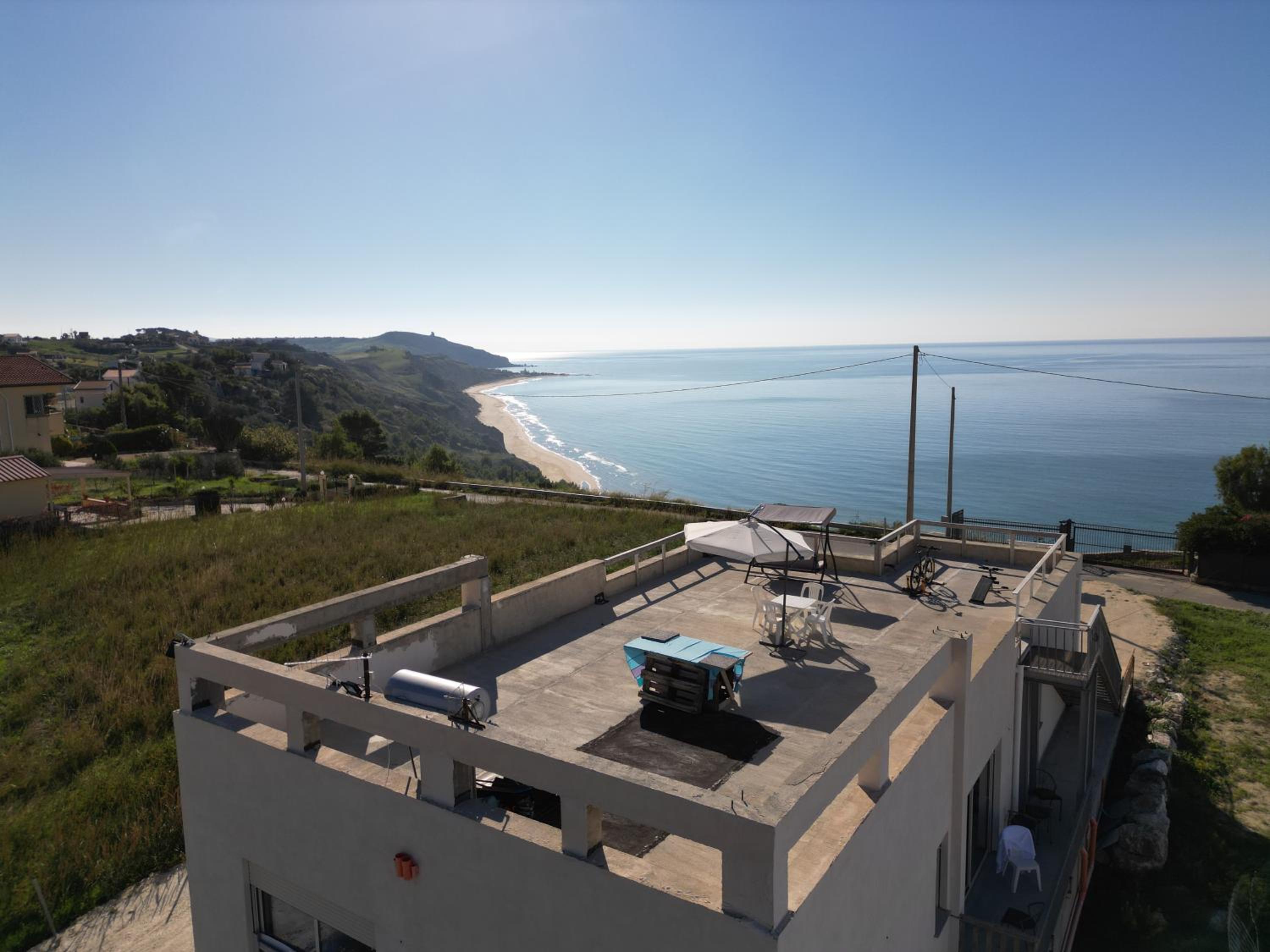 Mari-luna view 5