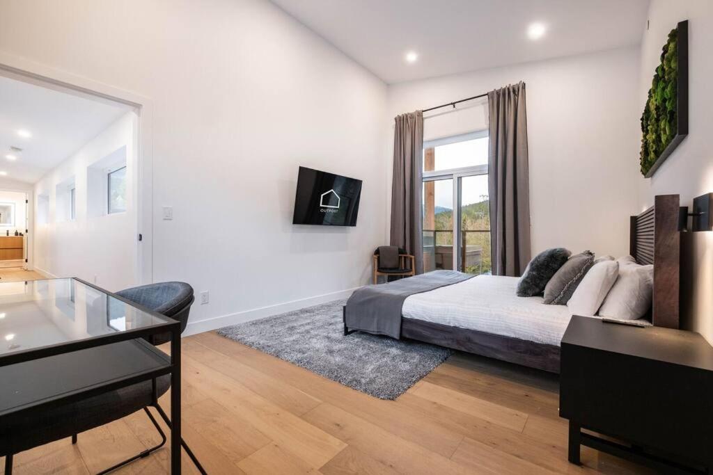 Wedge Chalet by Outpost Whistler