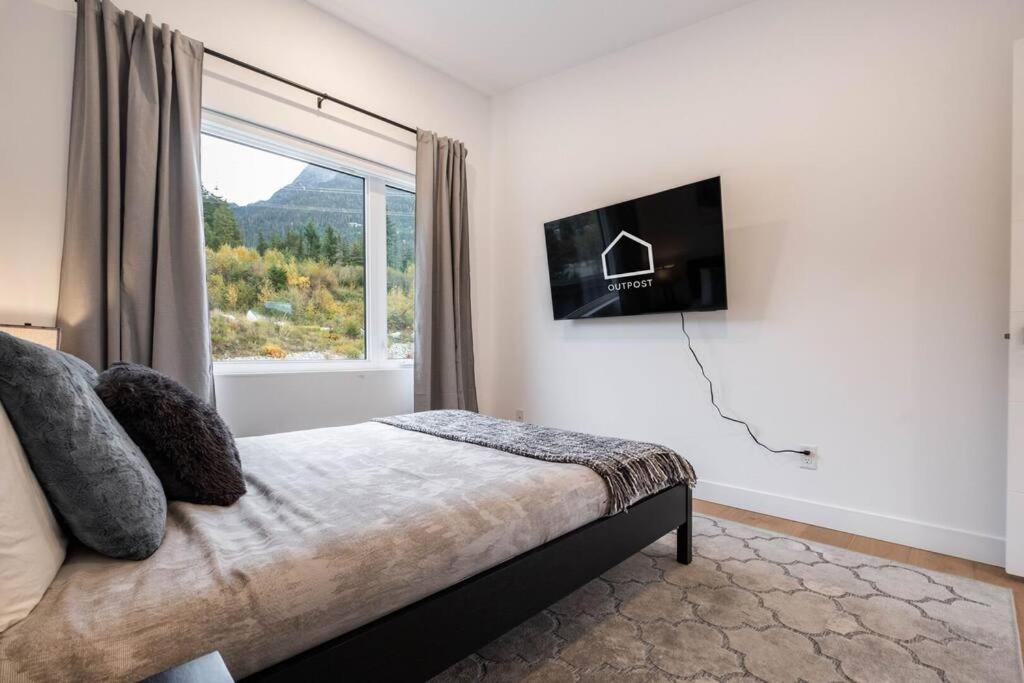 Wedge Chalet by Outpost Whistler