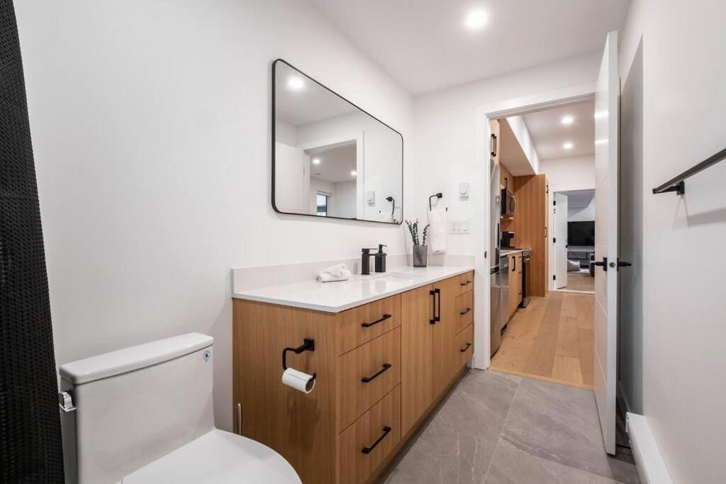 Wedge Chalet by Outpost Whistler