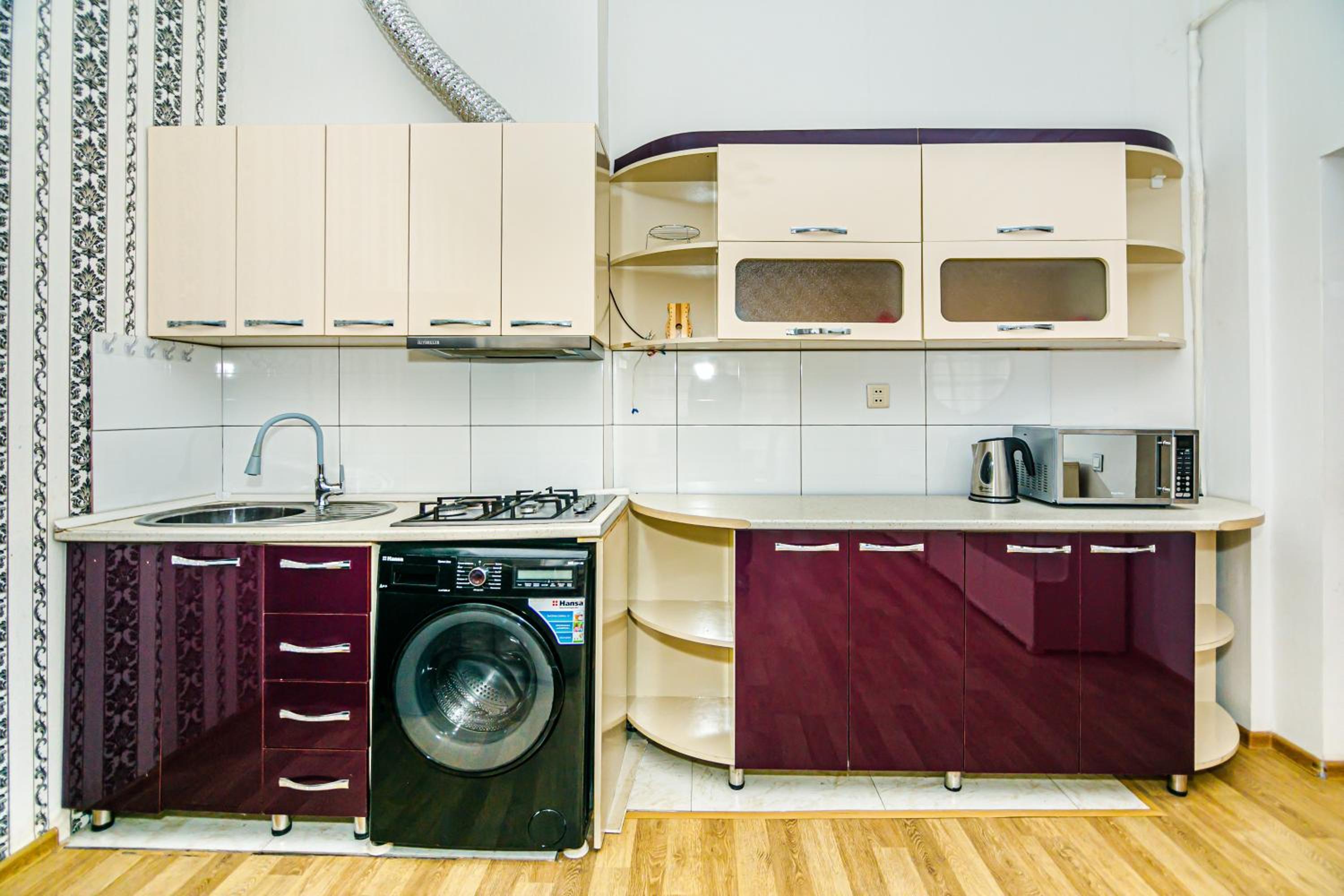 Deluxe Apartment 13