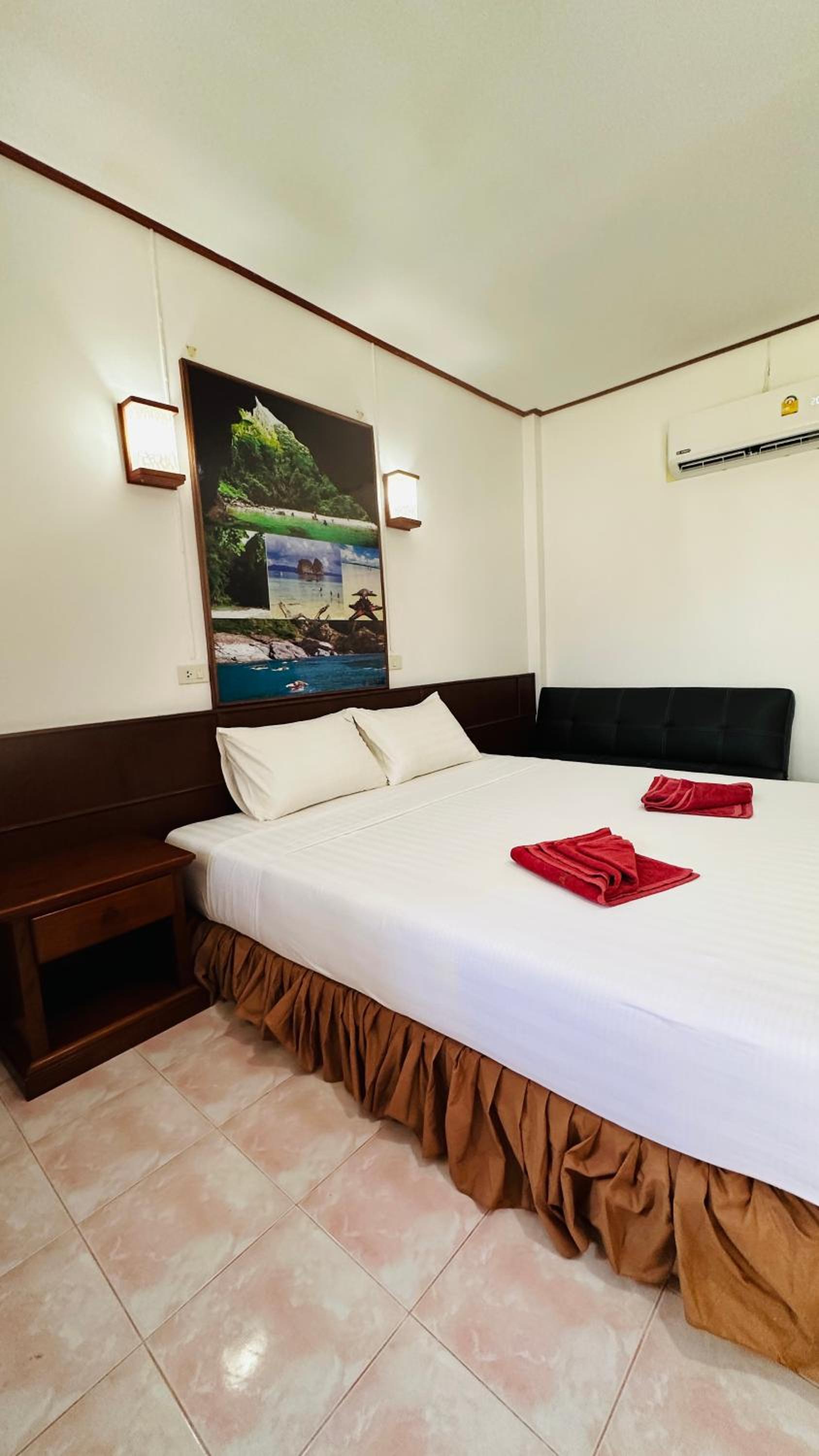 Lanta L.D. Beach Bungalow
