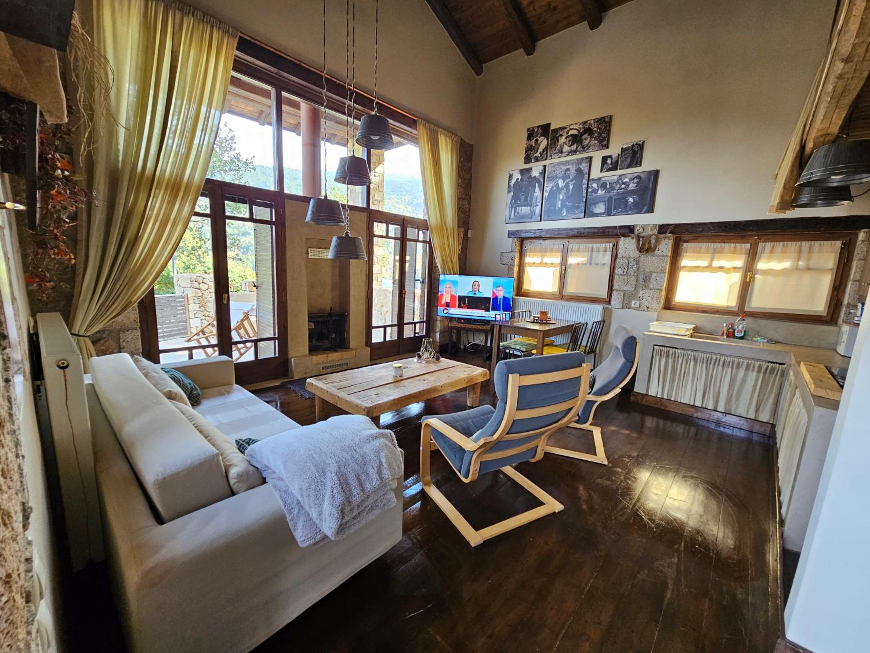 Forest Lodge