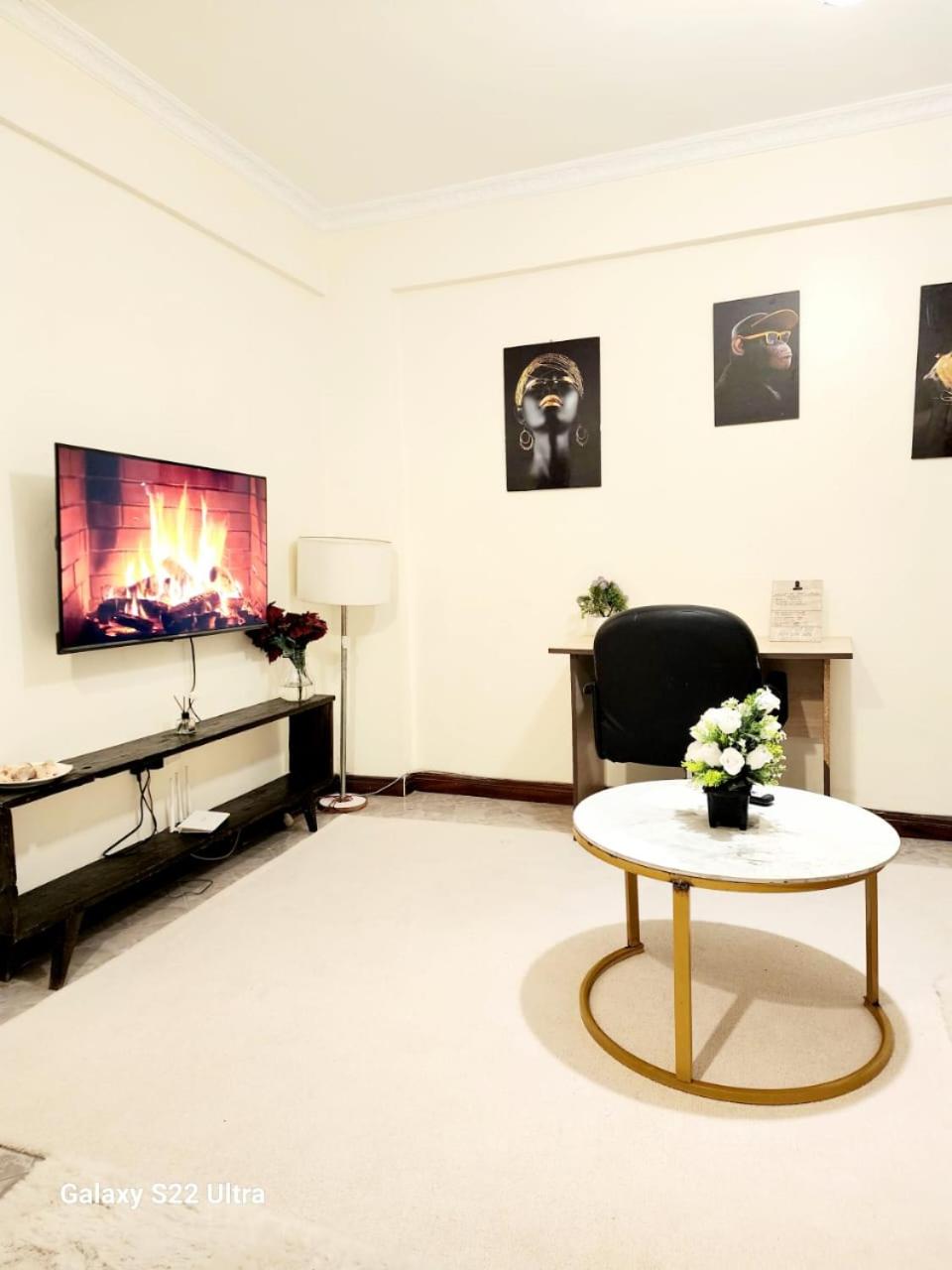 Golden Touch Luxury Deisty view 3