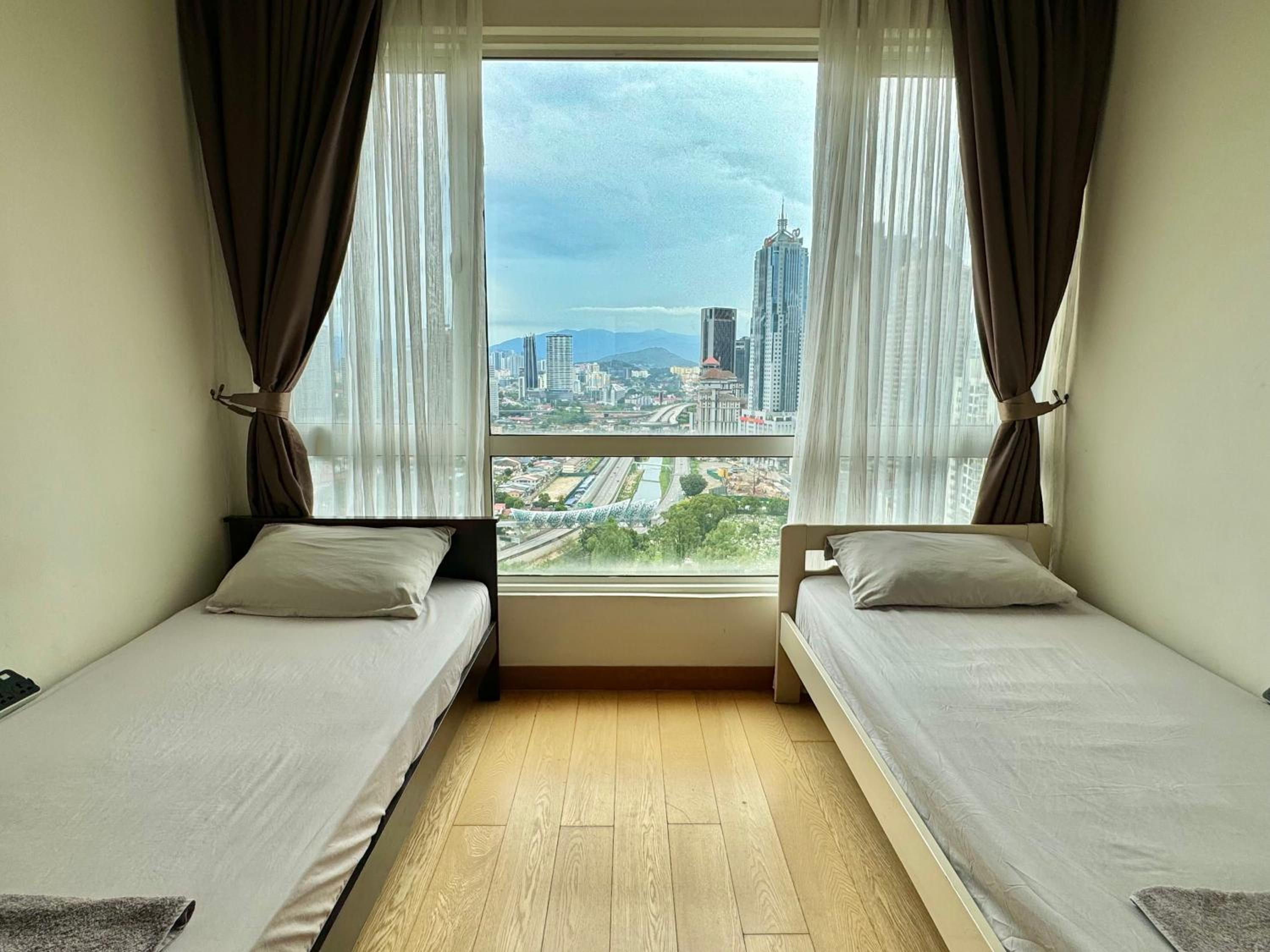 Hushed Dorm KL