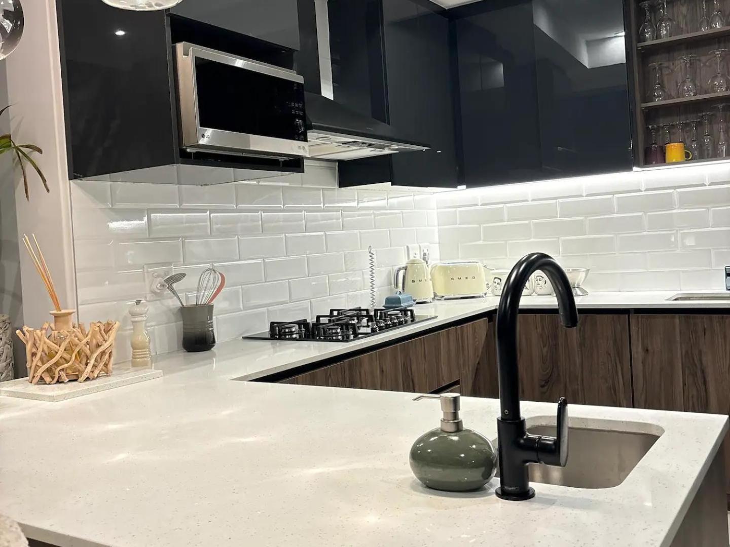 Luxurious 4-Bedroom Retreat in Bryanston, Sandton