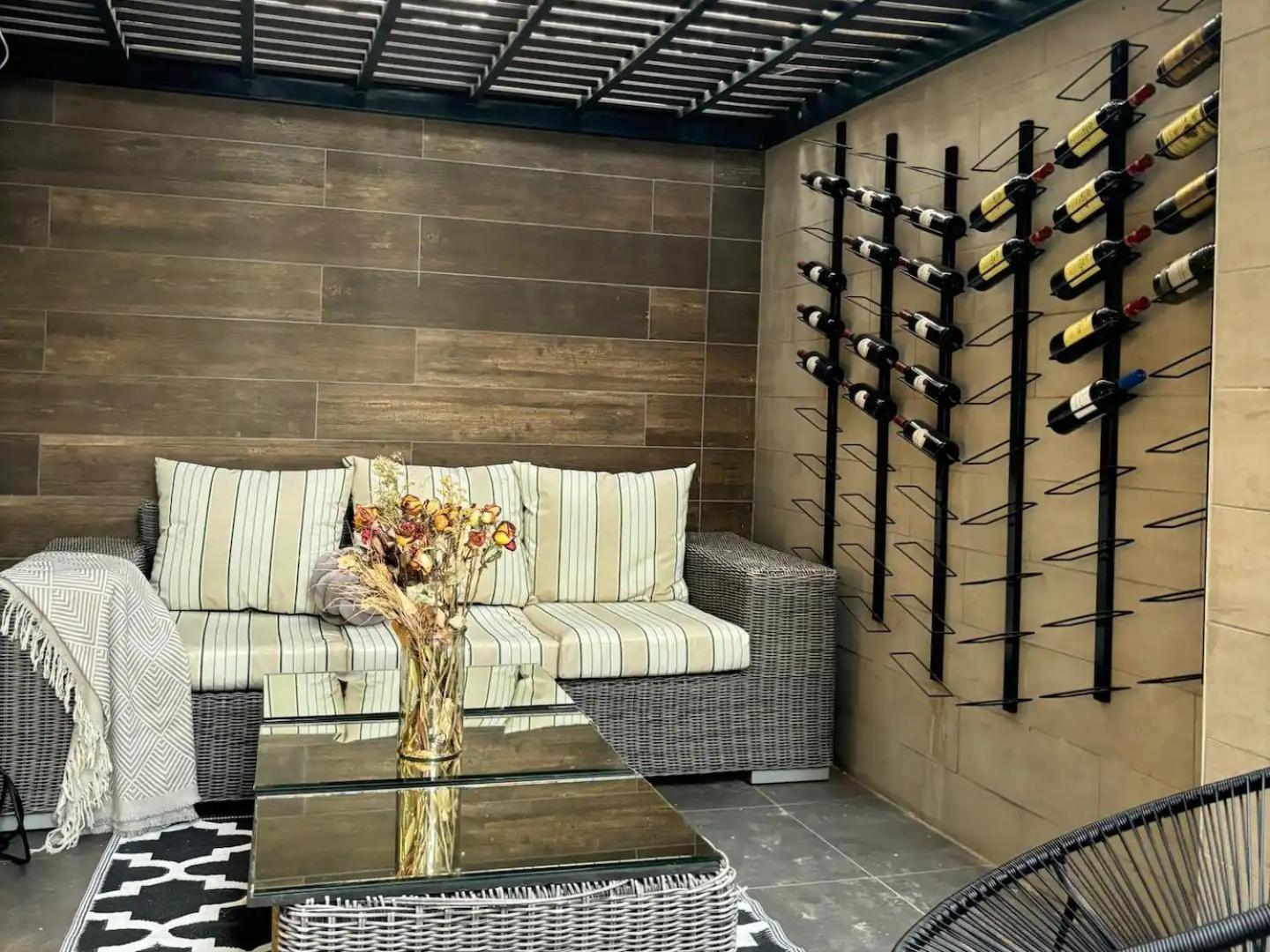 Luxurious 4-Bedroom Retreat in Bryanston, Sandton