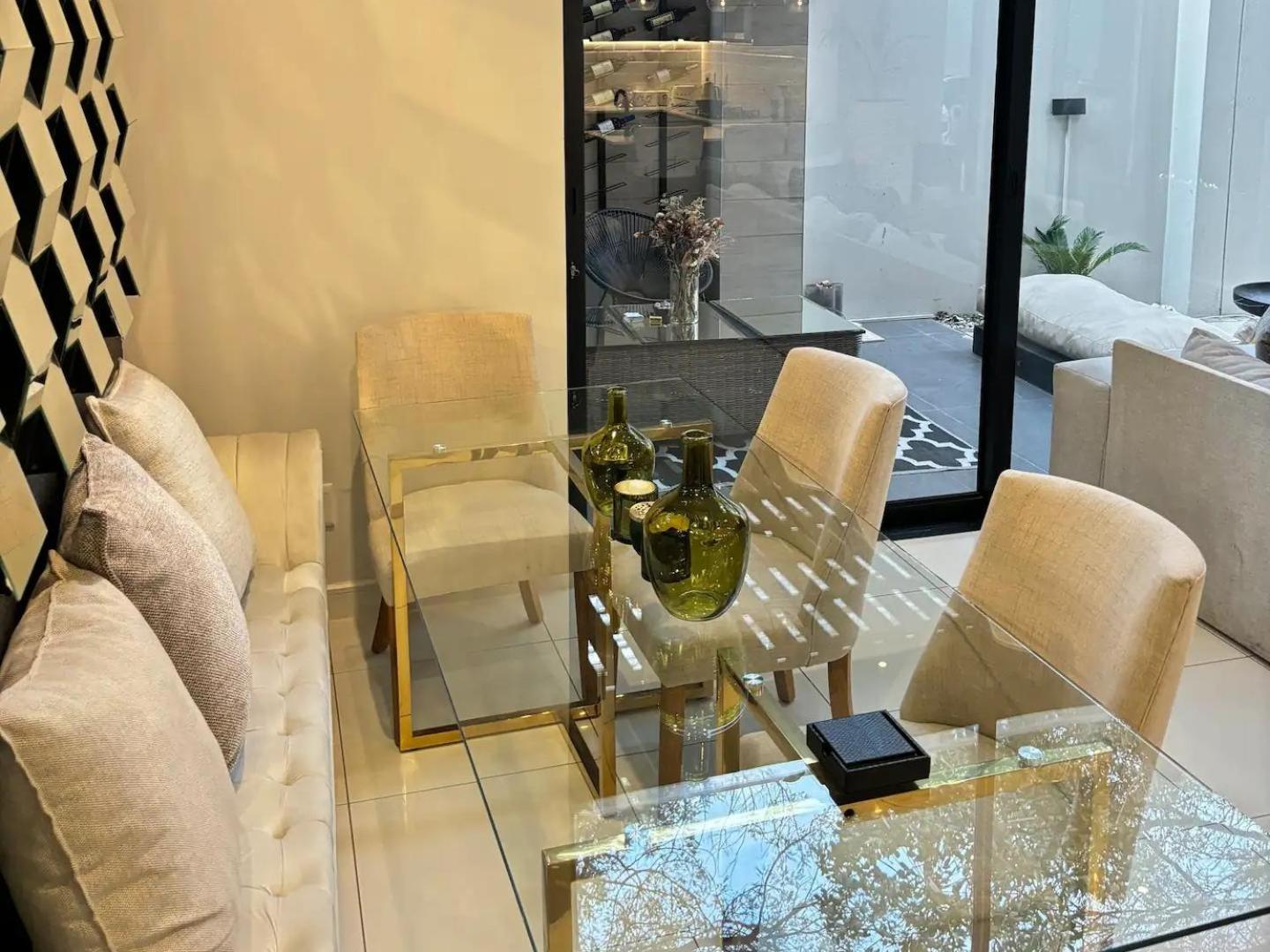 Luxurious 4-Bedroom Retreat in Bryanston, Sandton