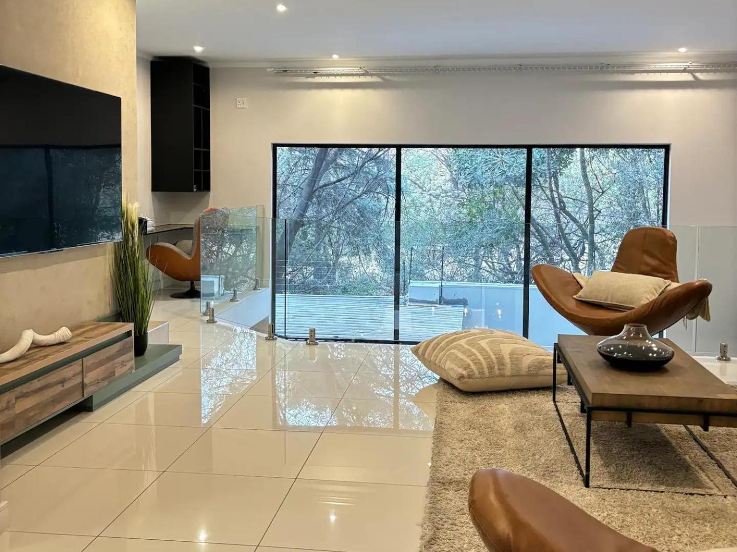 Luxurious 4-Bedroom Retreat in Bryanston, Sandton
