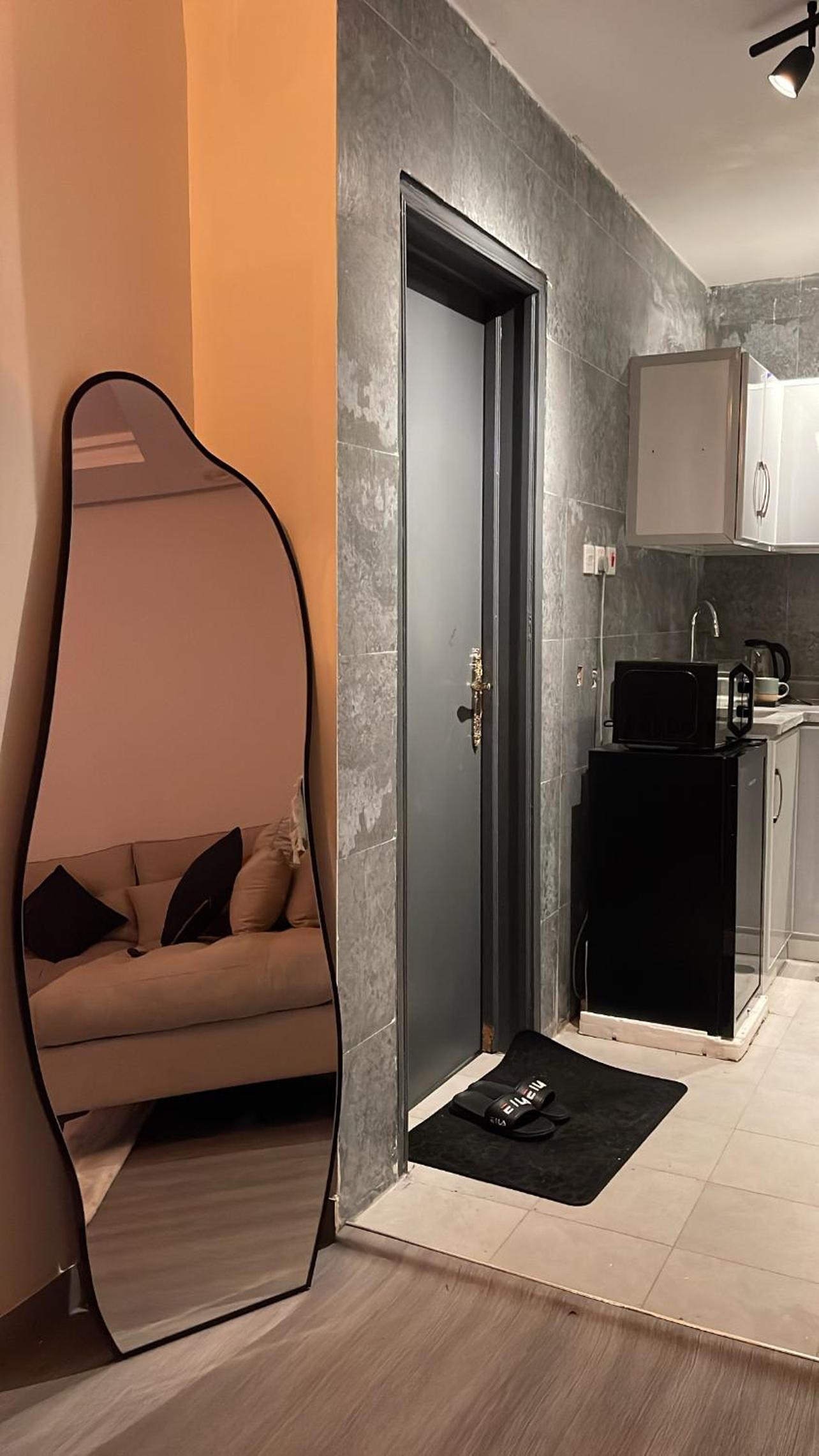 Elegant and quiet apartment with a private entrance