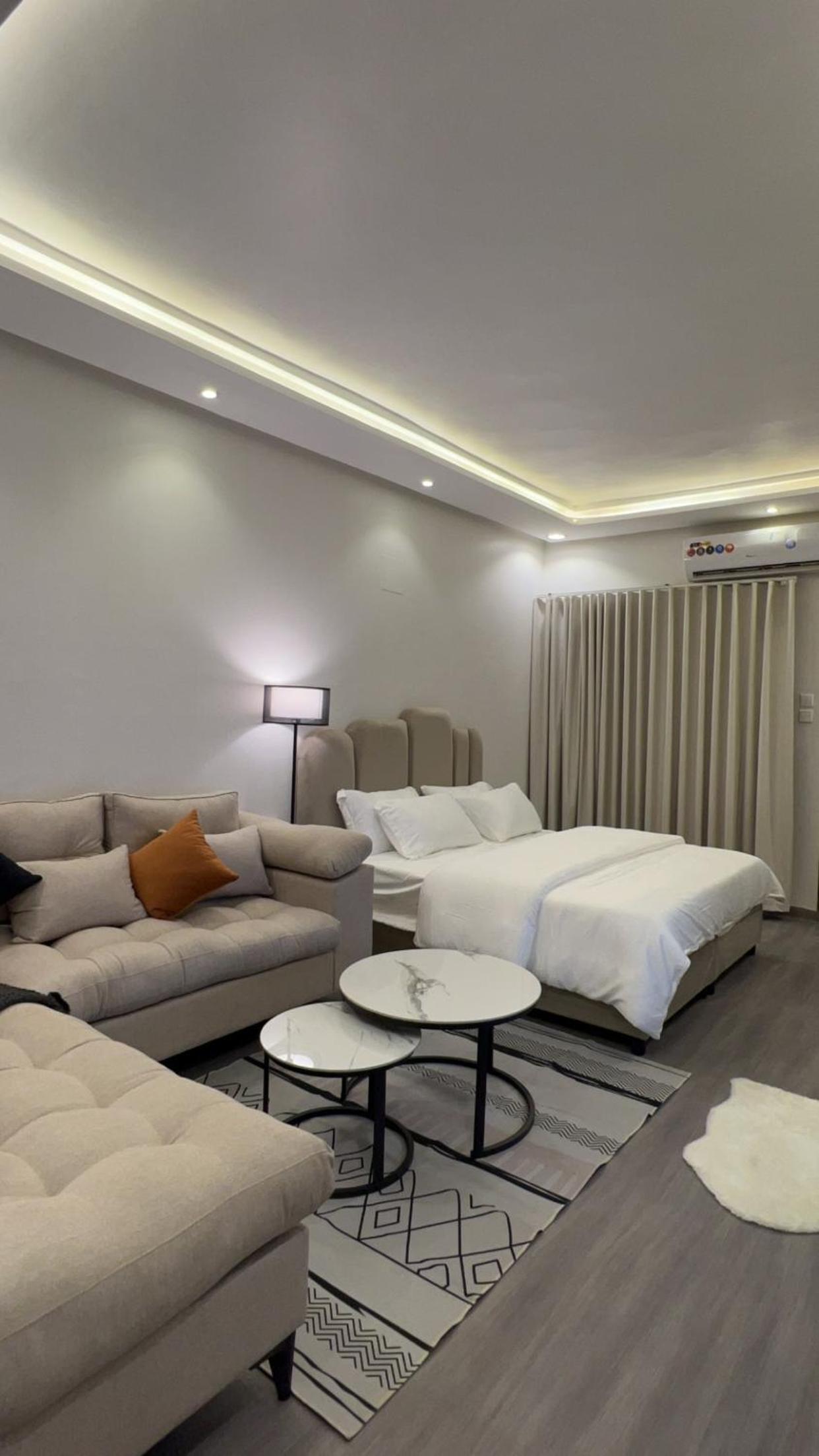 Elegant and quiet apartment with a private entrance