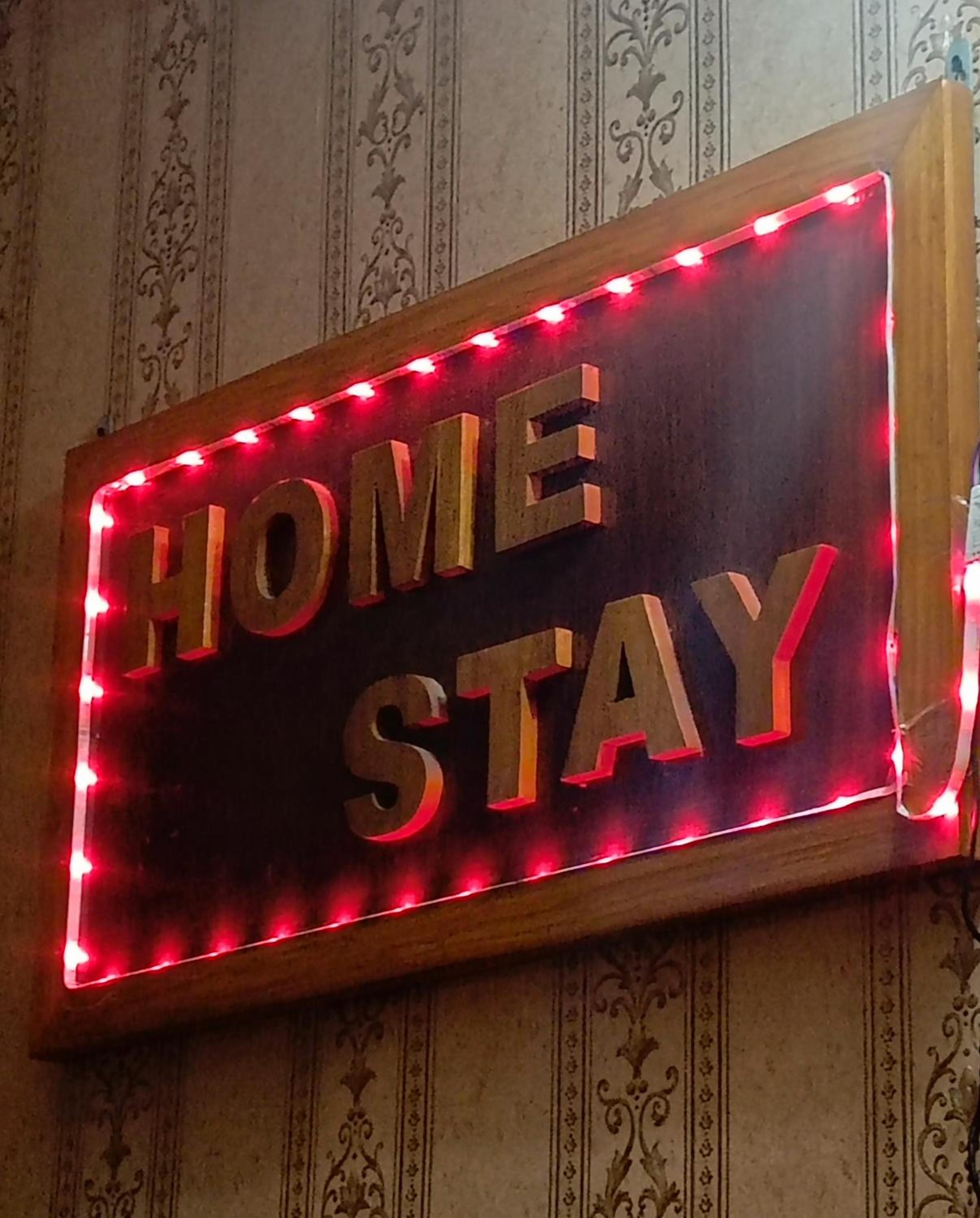 Homestay at Kashmiri Gate Metro & Old Delhi Railway Station