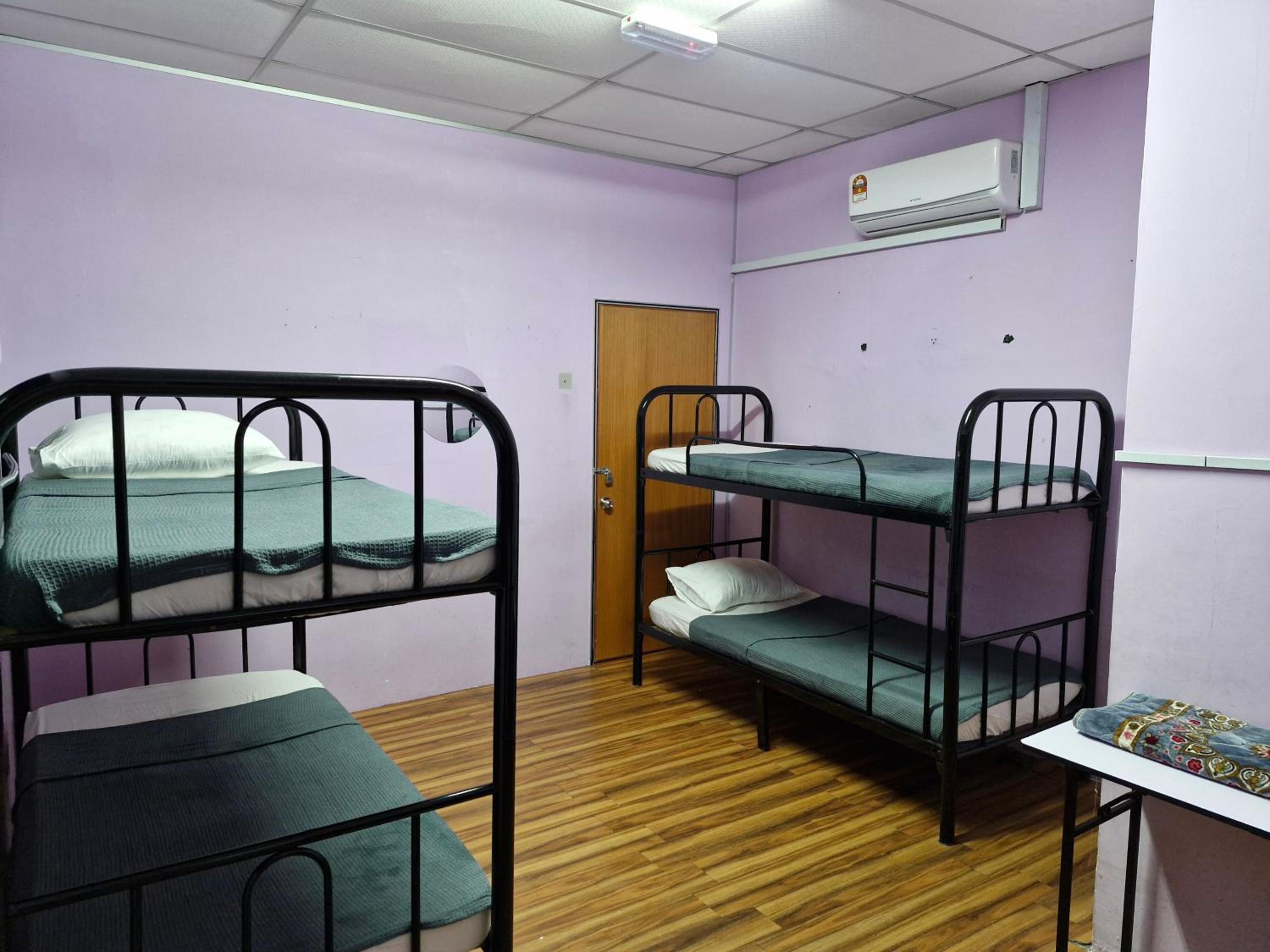 Alhuda Roomstay