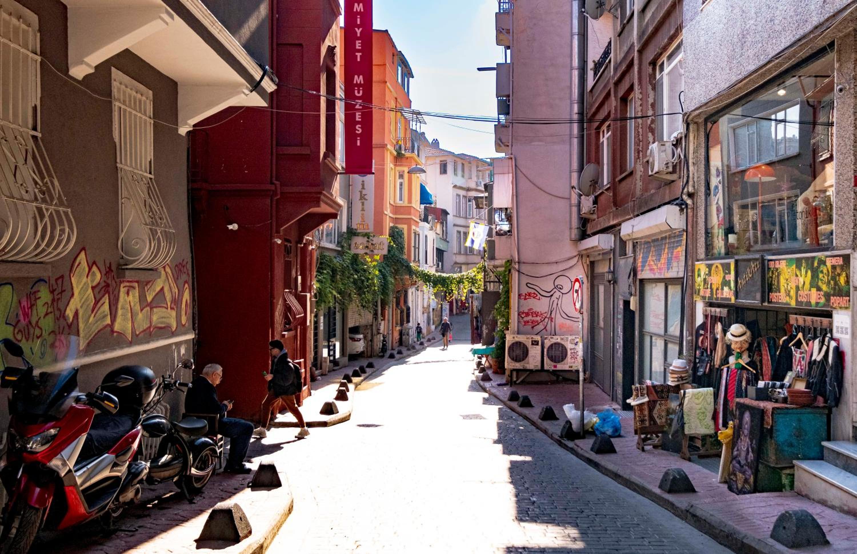 Homie Suites - ''Loft 27'' Urban Comfort Suites in the Heart of Cihangir