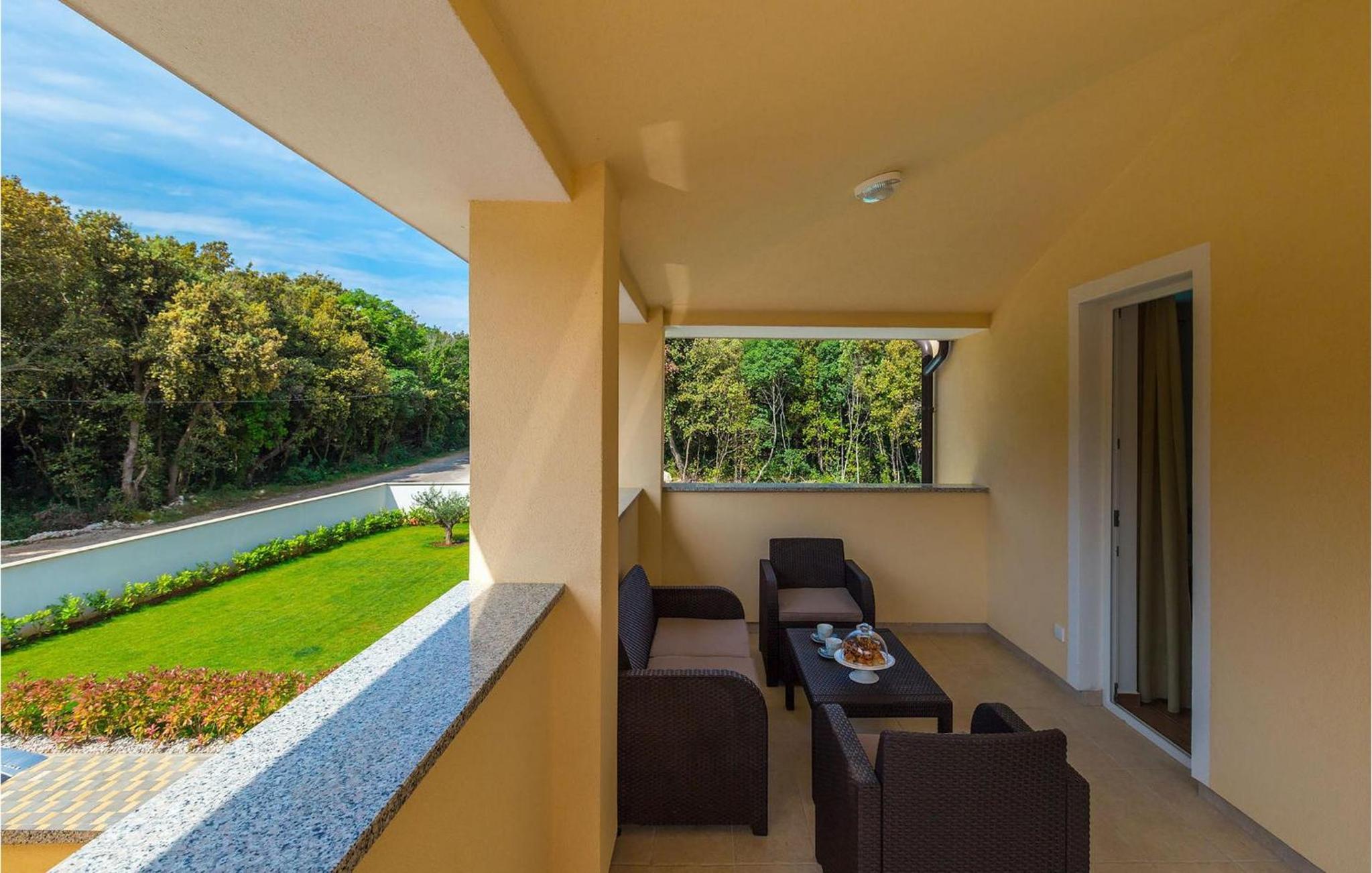 Villa Lola