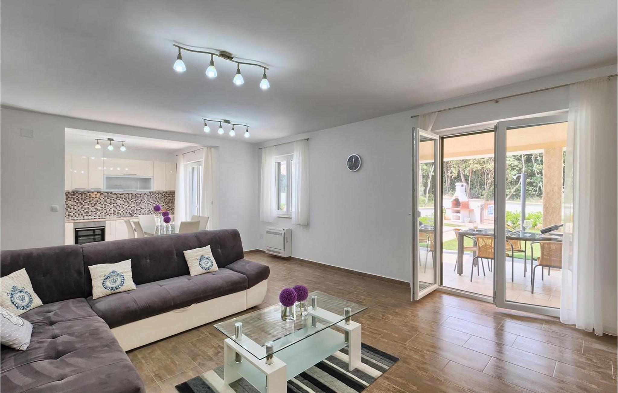 Villa Lola