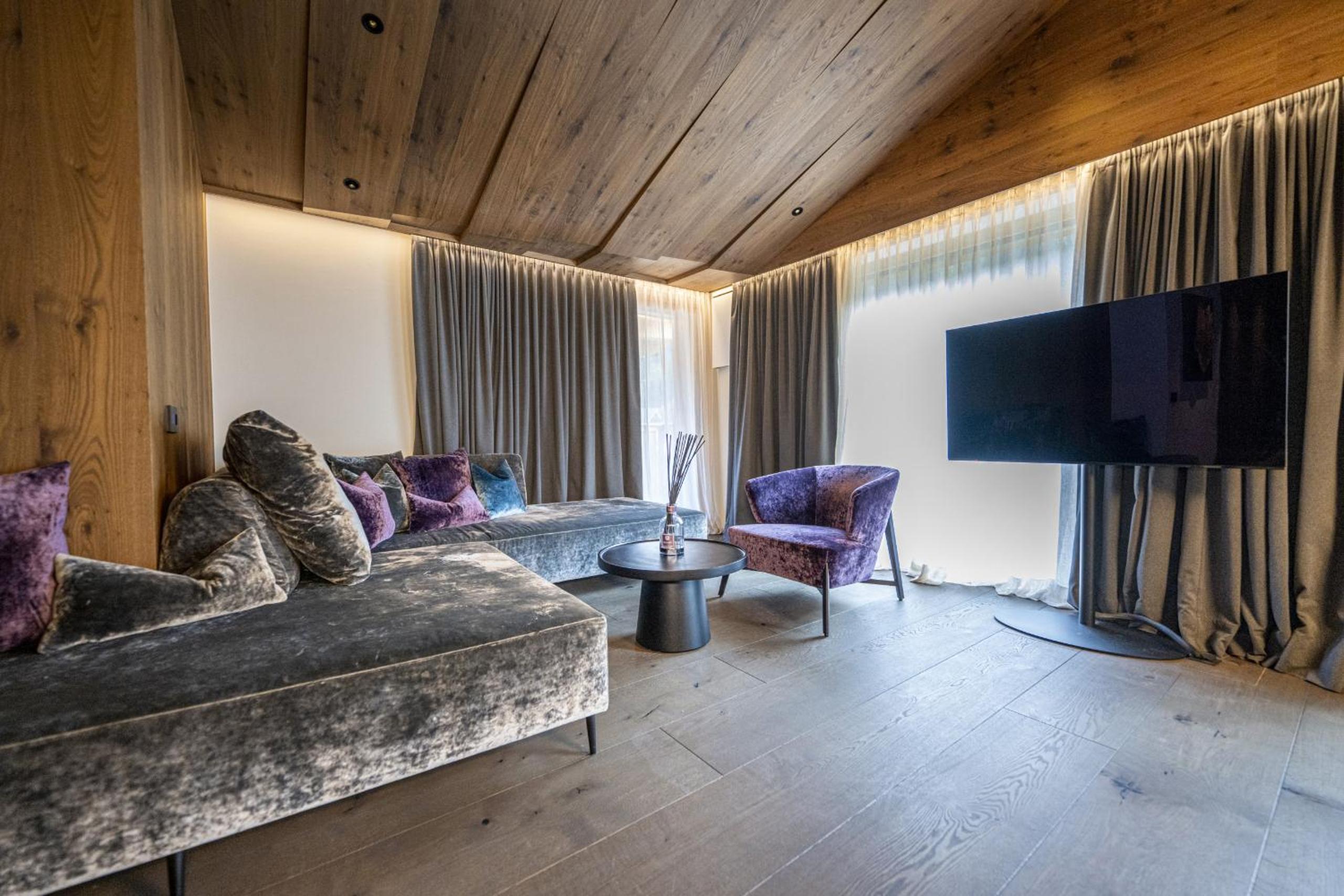 Chalet Urela Luxury Apartment