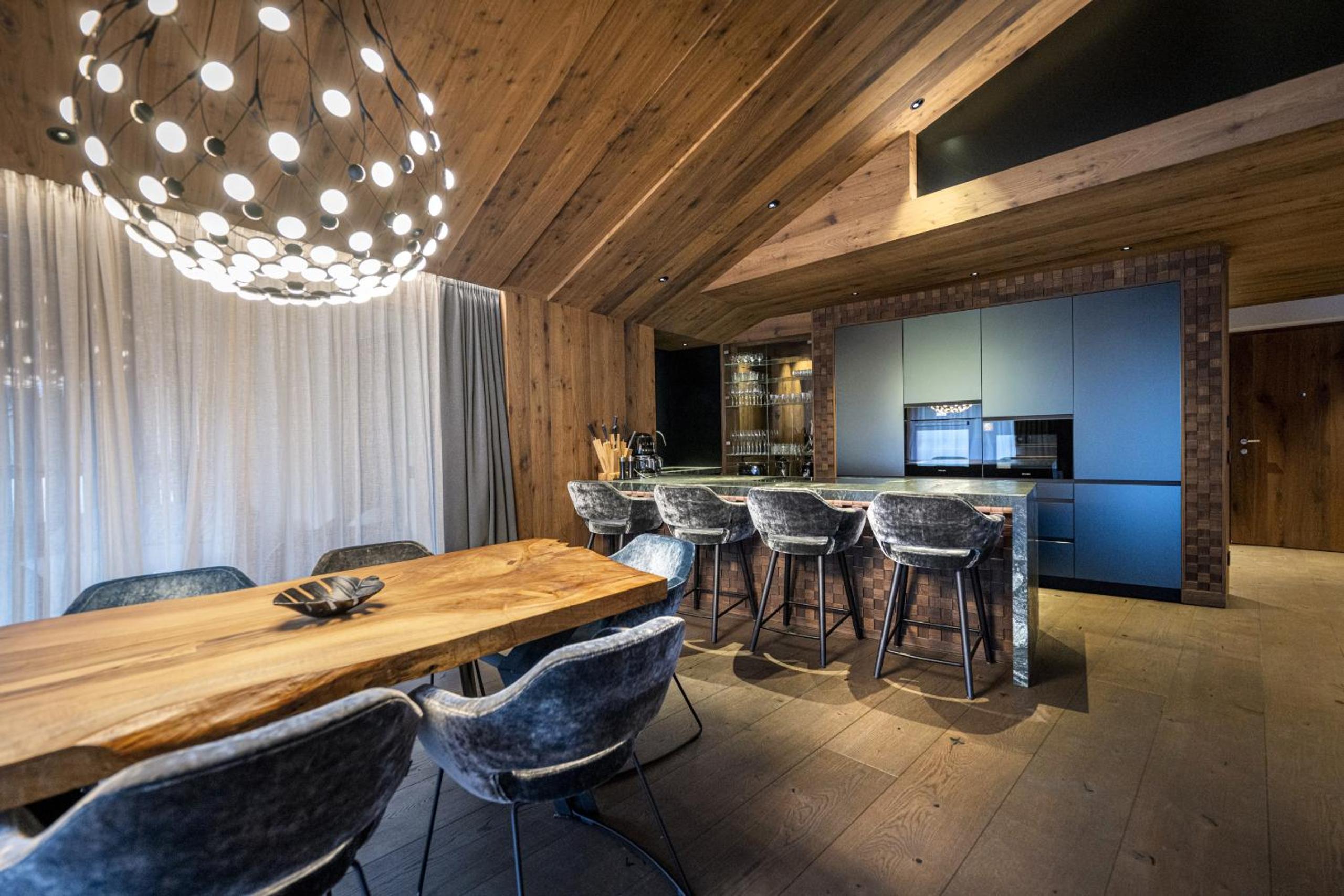Chalet Urela Luxury Apartment