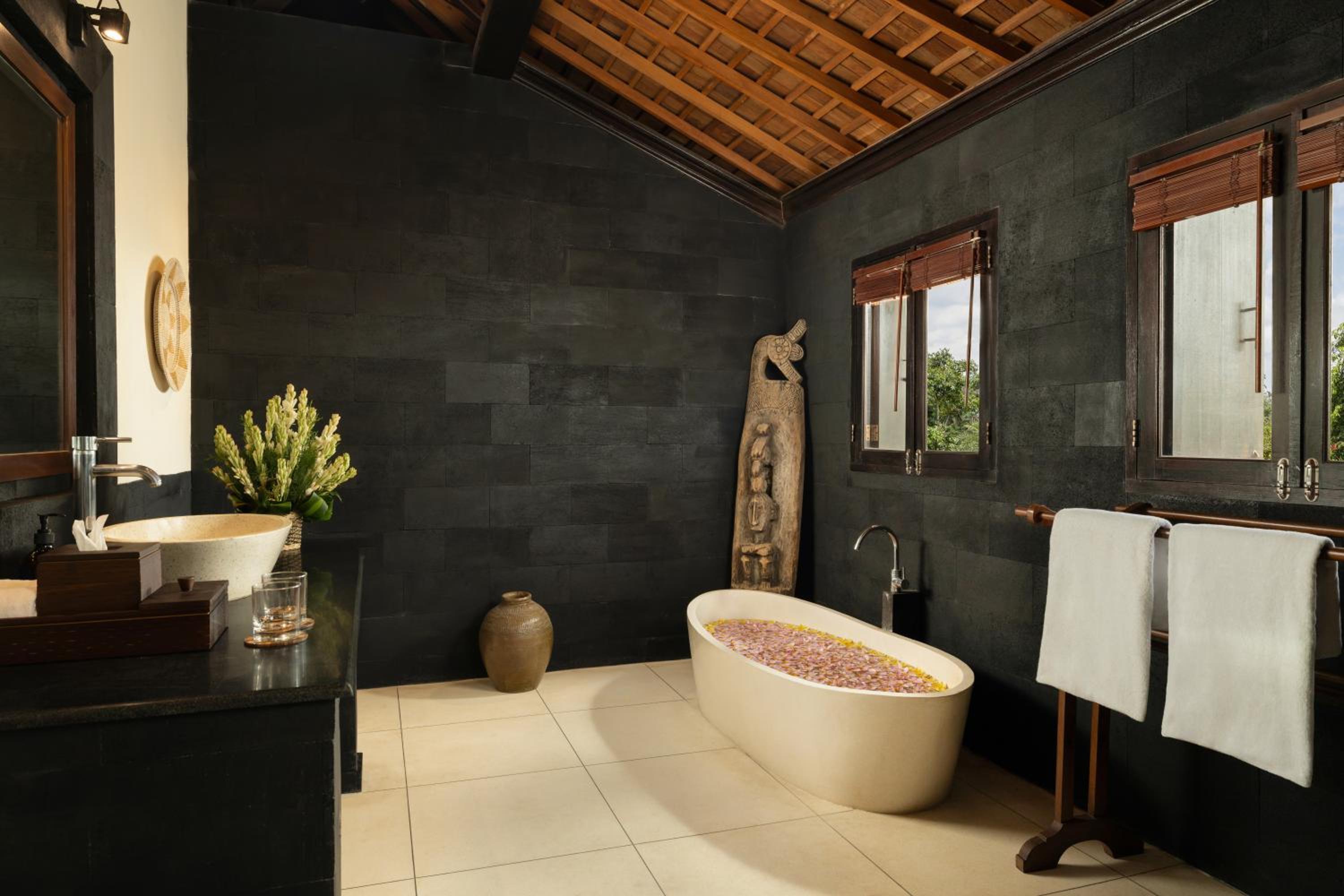 Villa Leona Suweta Ubud by Nakula