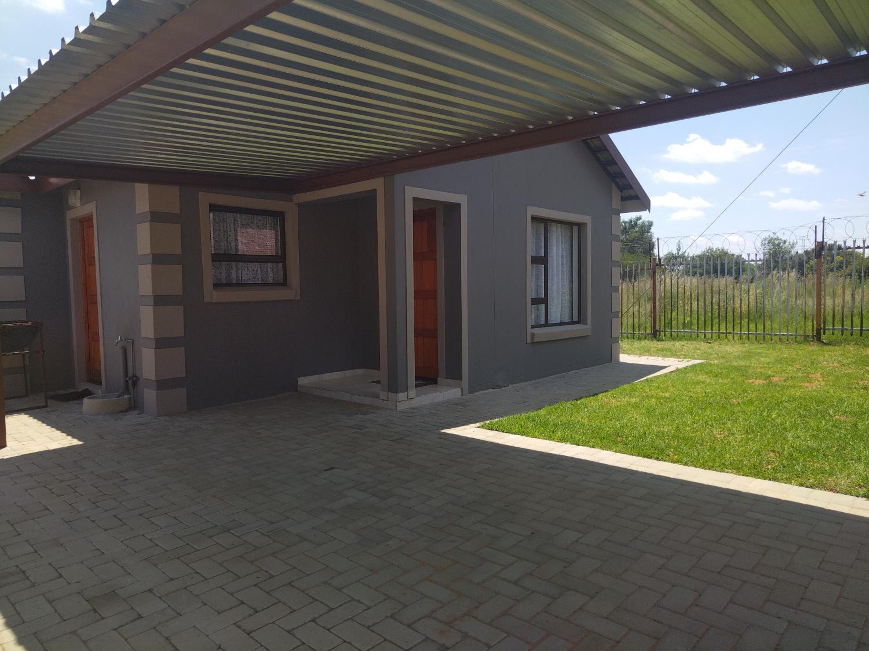 MV self-catering - Units view 3