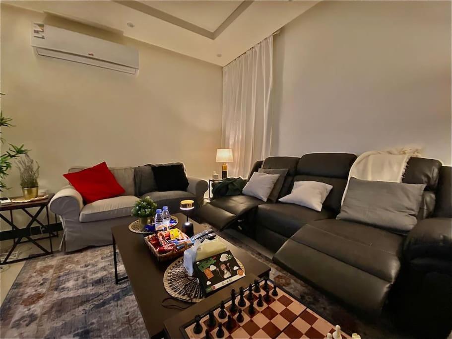 Jasmine 3, self-checkin,2 bedroom and living room