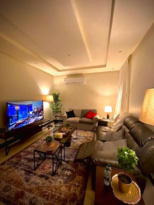Jasmine 3, self-checkin,2 bedroom and living room