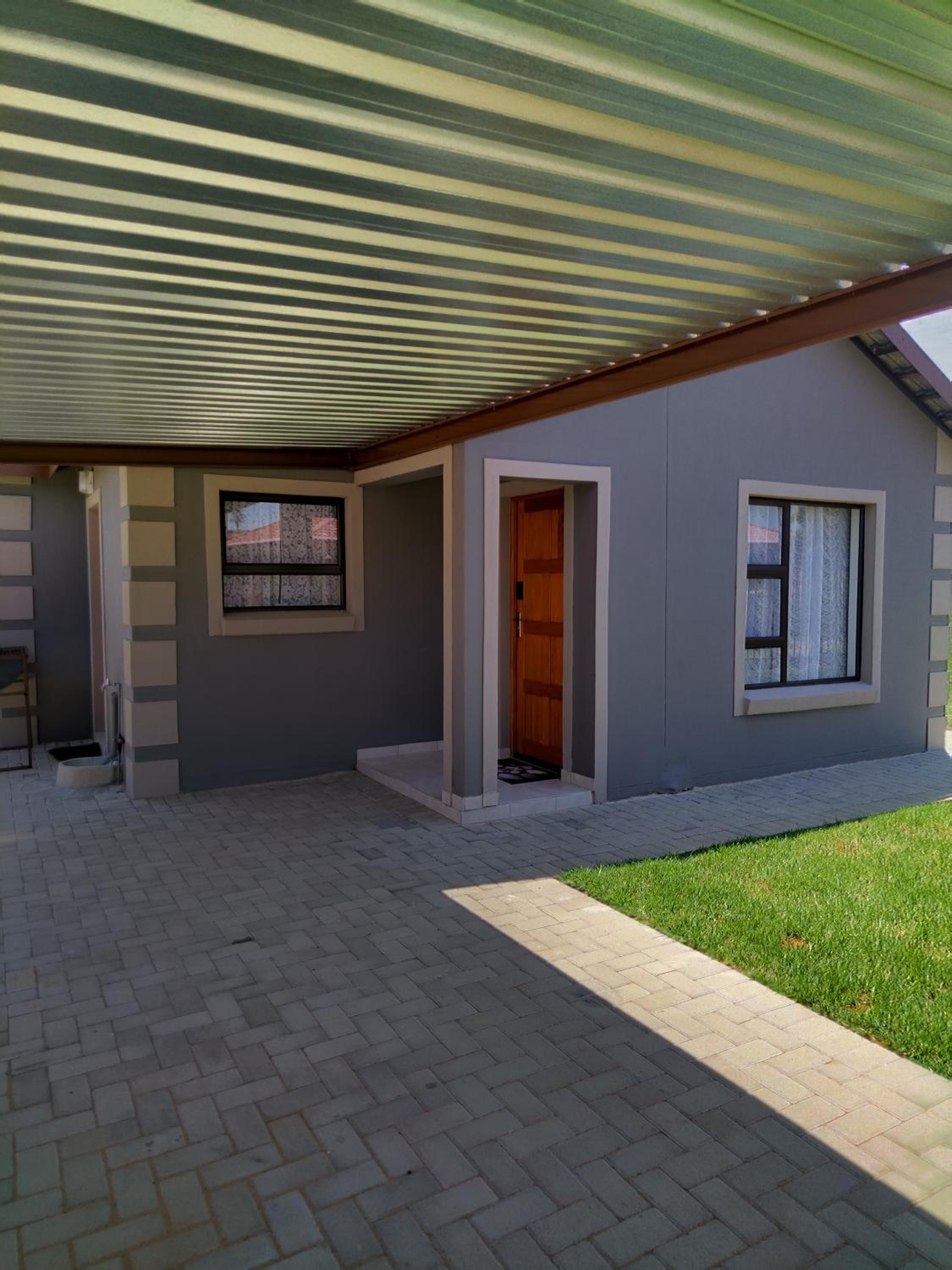 MV self-catering - Units view 4