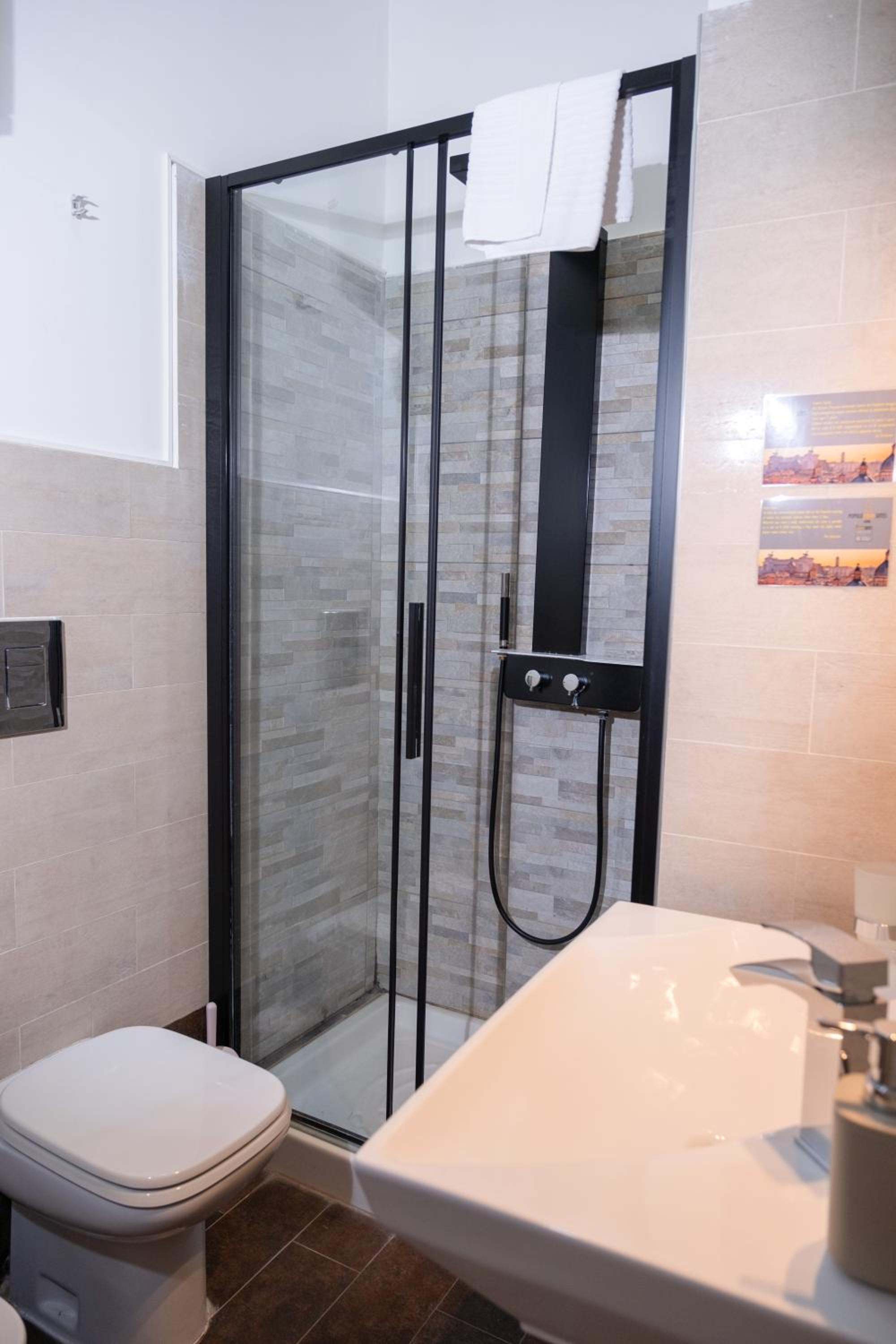 Easybnb - Dea Roma