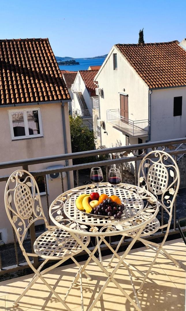 NML Holiday Apartments