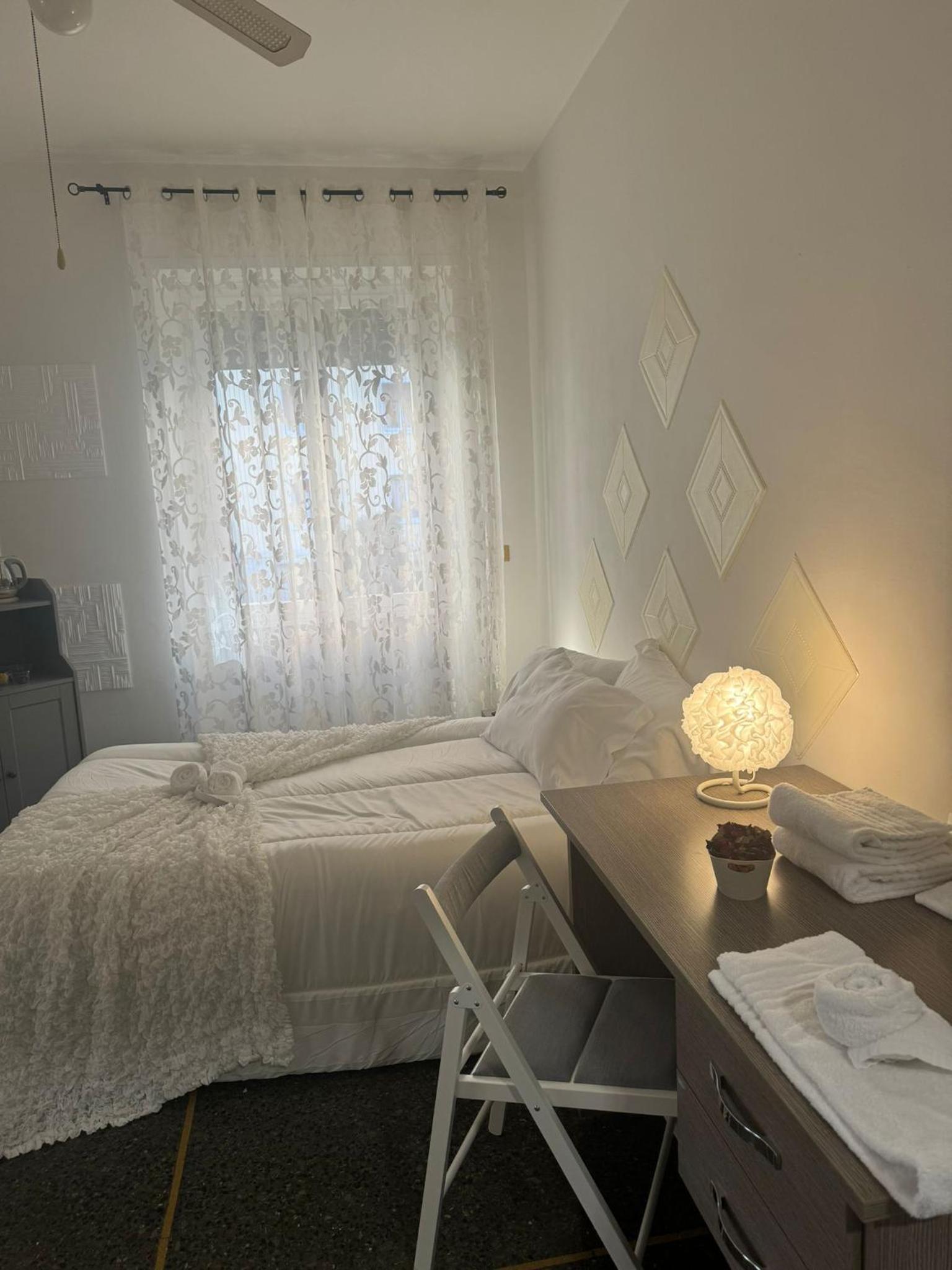 Glint House Prestige