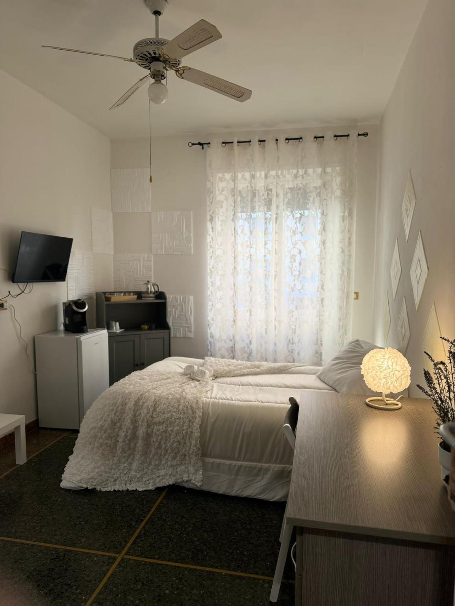 Glint House Prestige