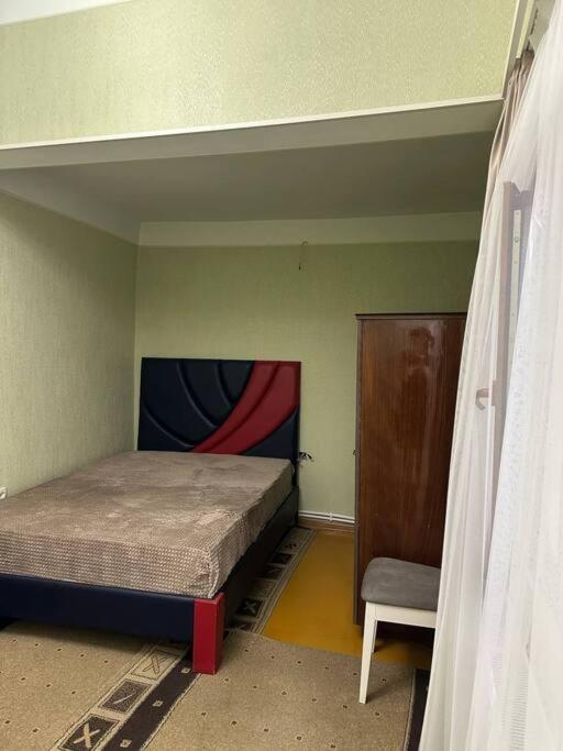 Newly Renovated Apartment in Center