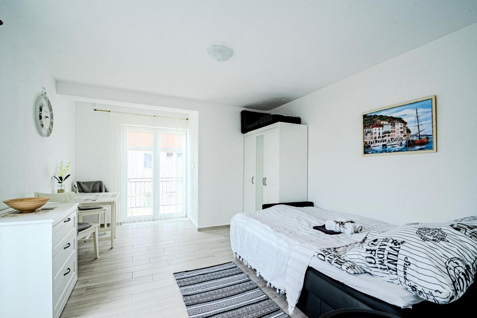 NML Holiday Apartments
