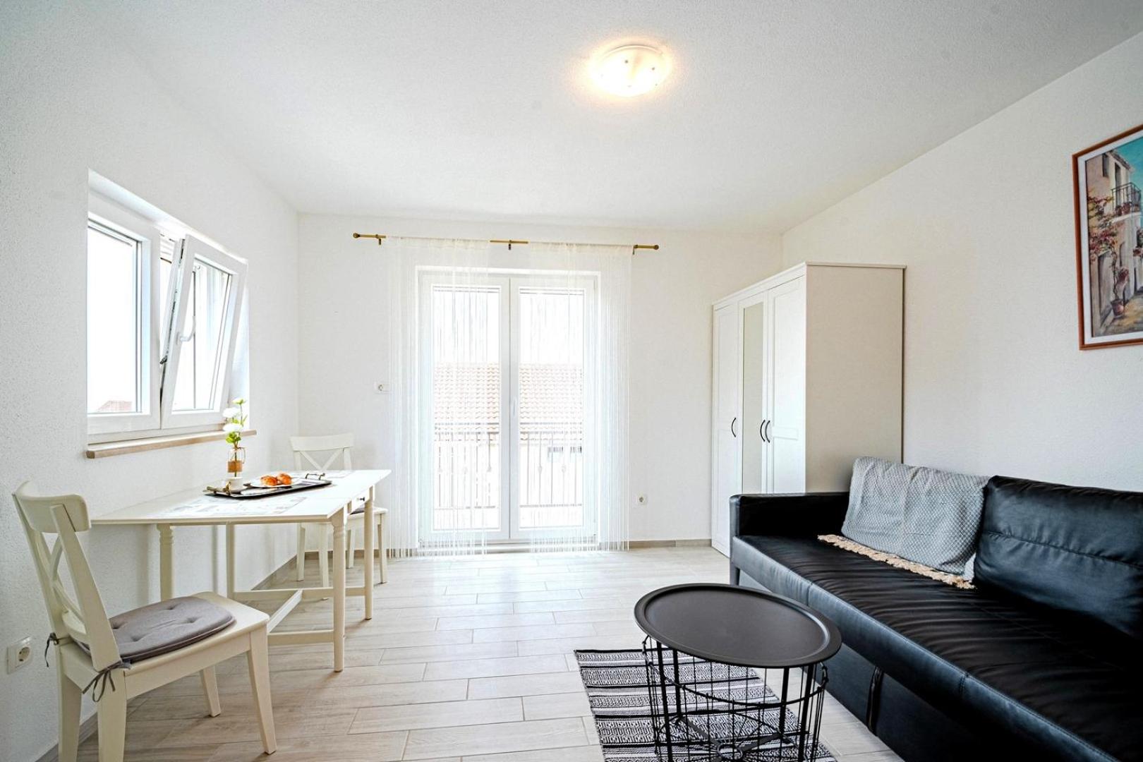 NML Holiday Apartments