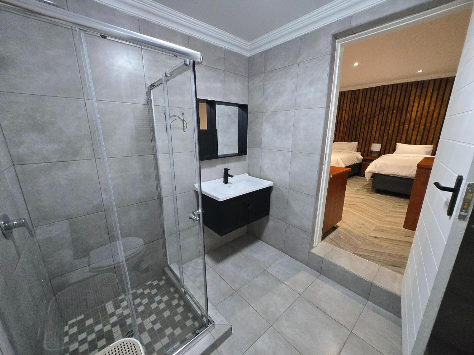 Lakefield Lodge - Halaal view 5
