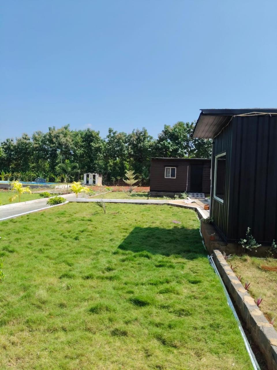 Hangout Hills Resorts