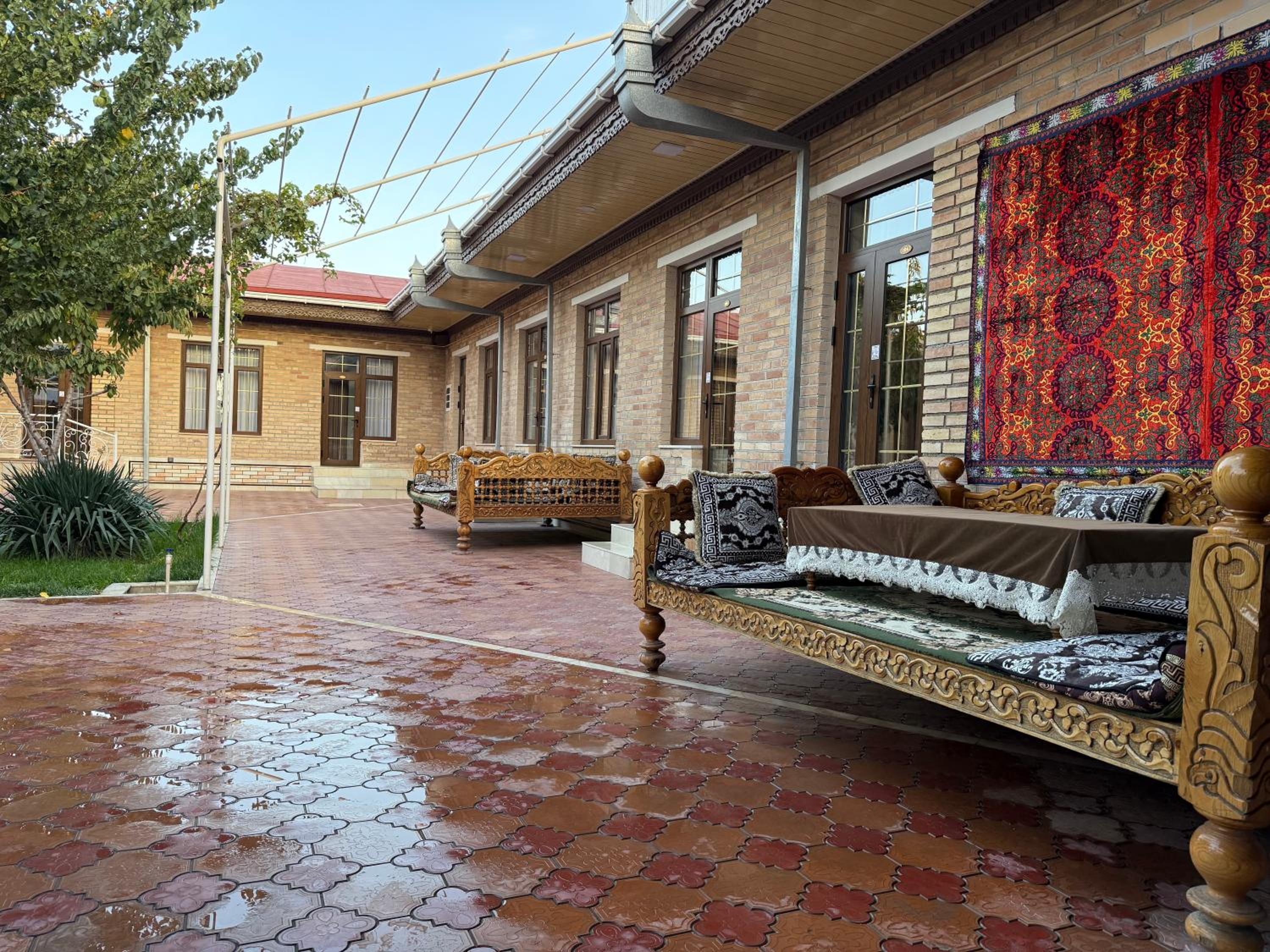 Salomat guest house