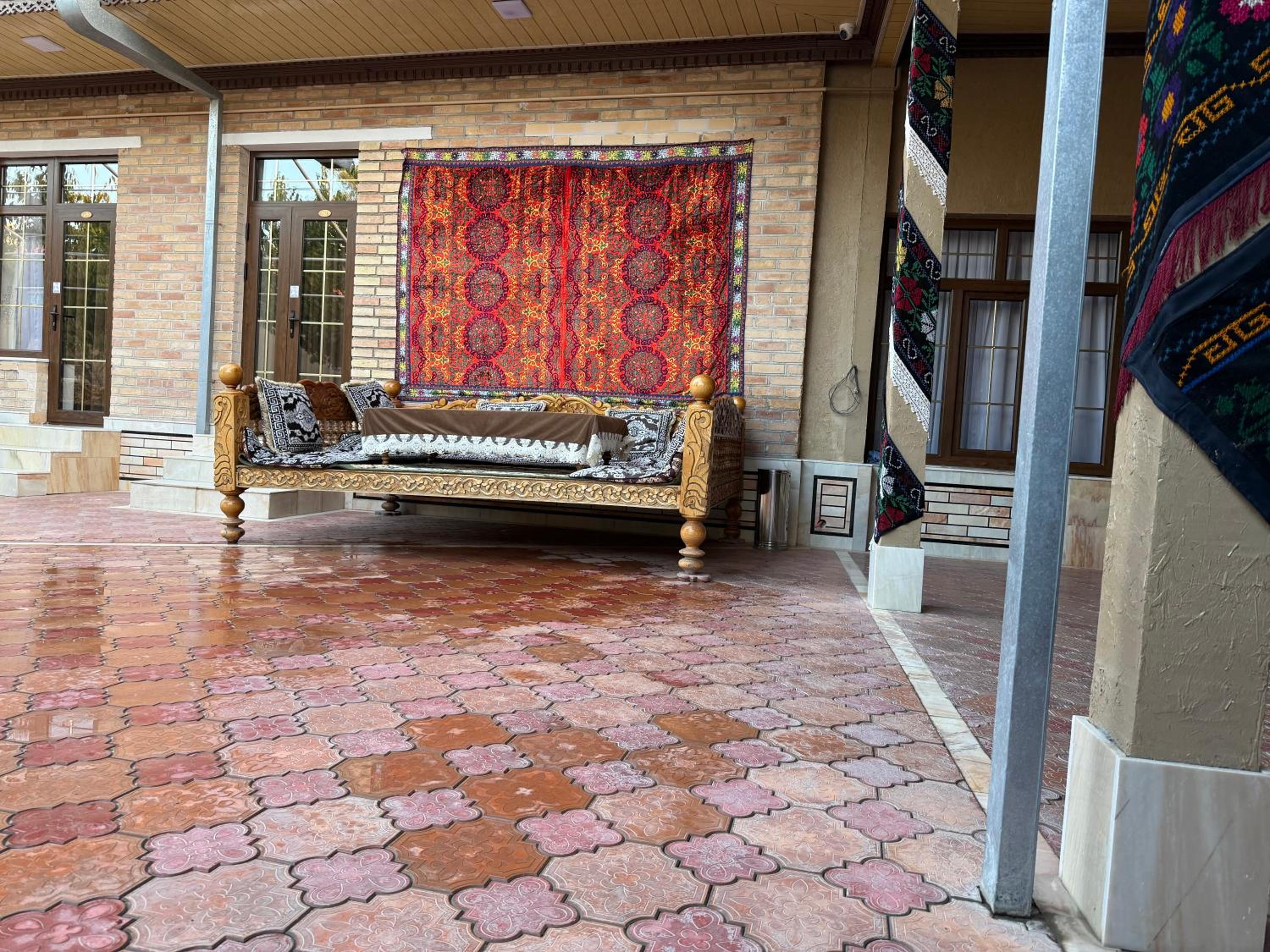 Salomat guest house