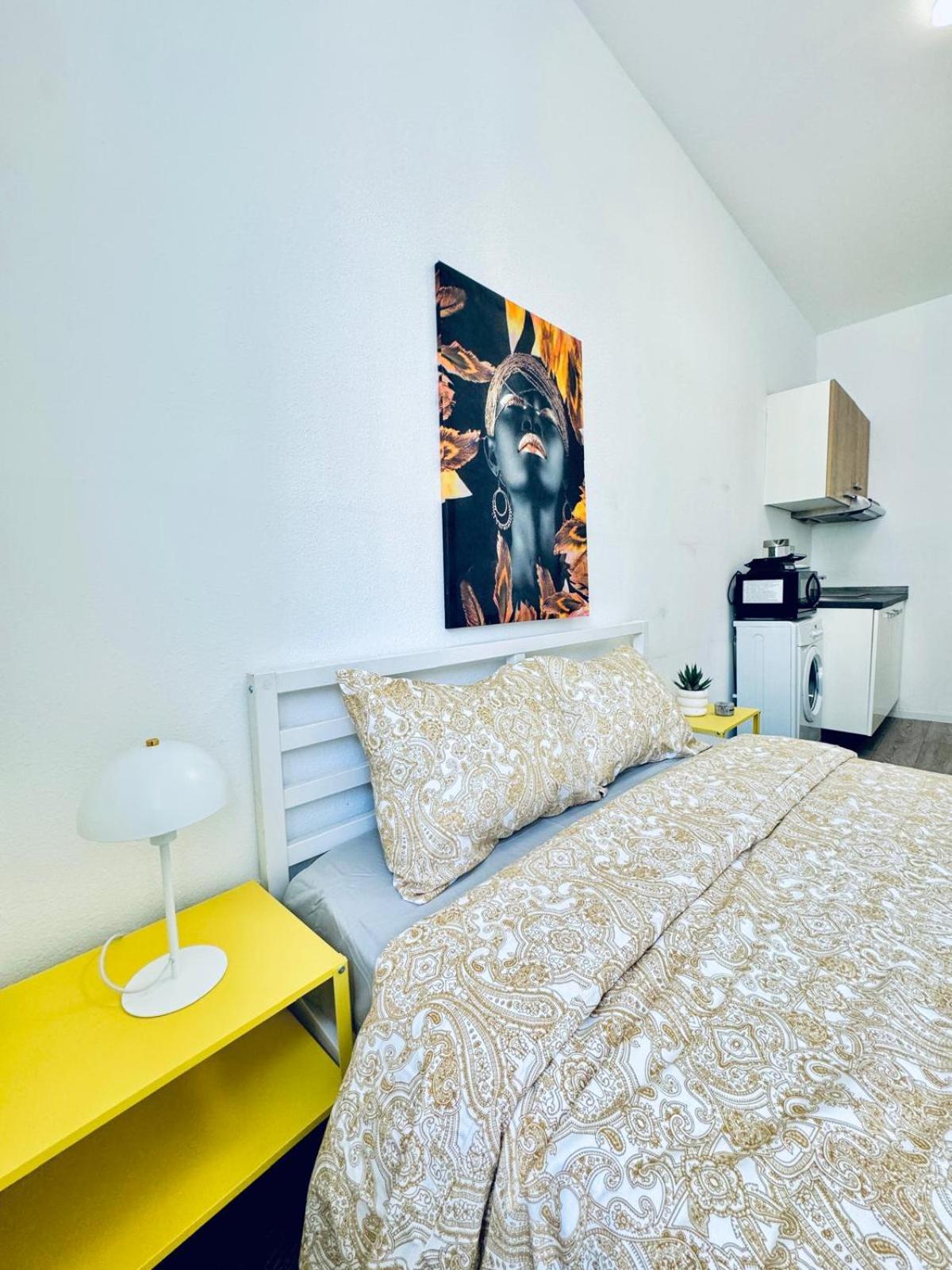Cozy Studio Apt, 15-Min Drive to Schönbrunn