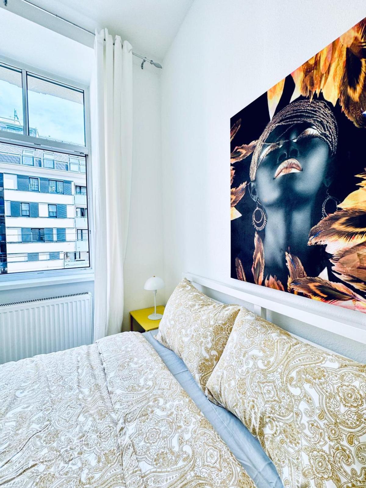 Cozy Studio Apt, 15-Min Drive to Schönbrunn