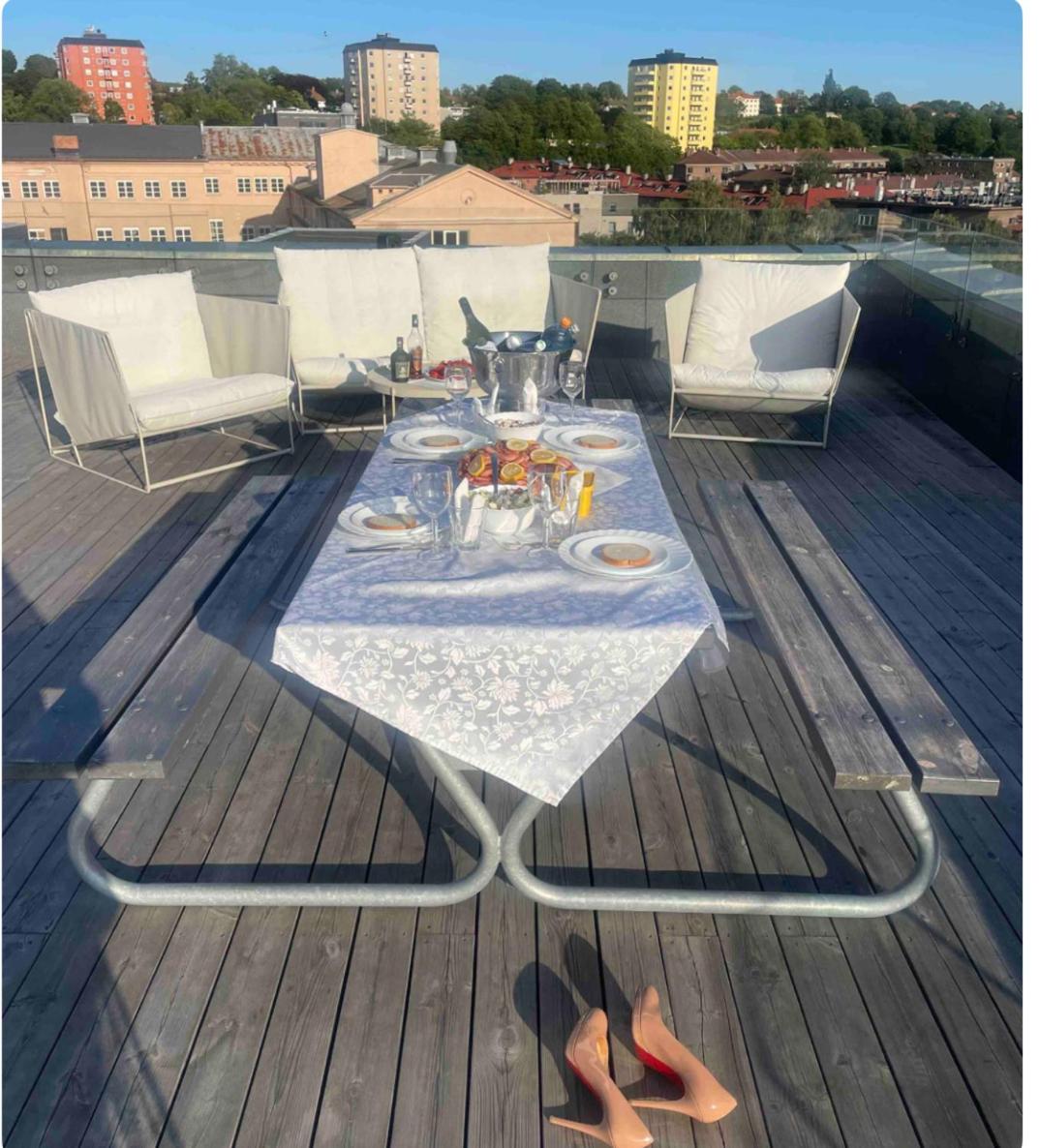 Central Apartment with Free Parking & Roof Terrace view 3