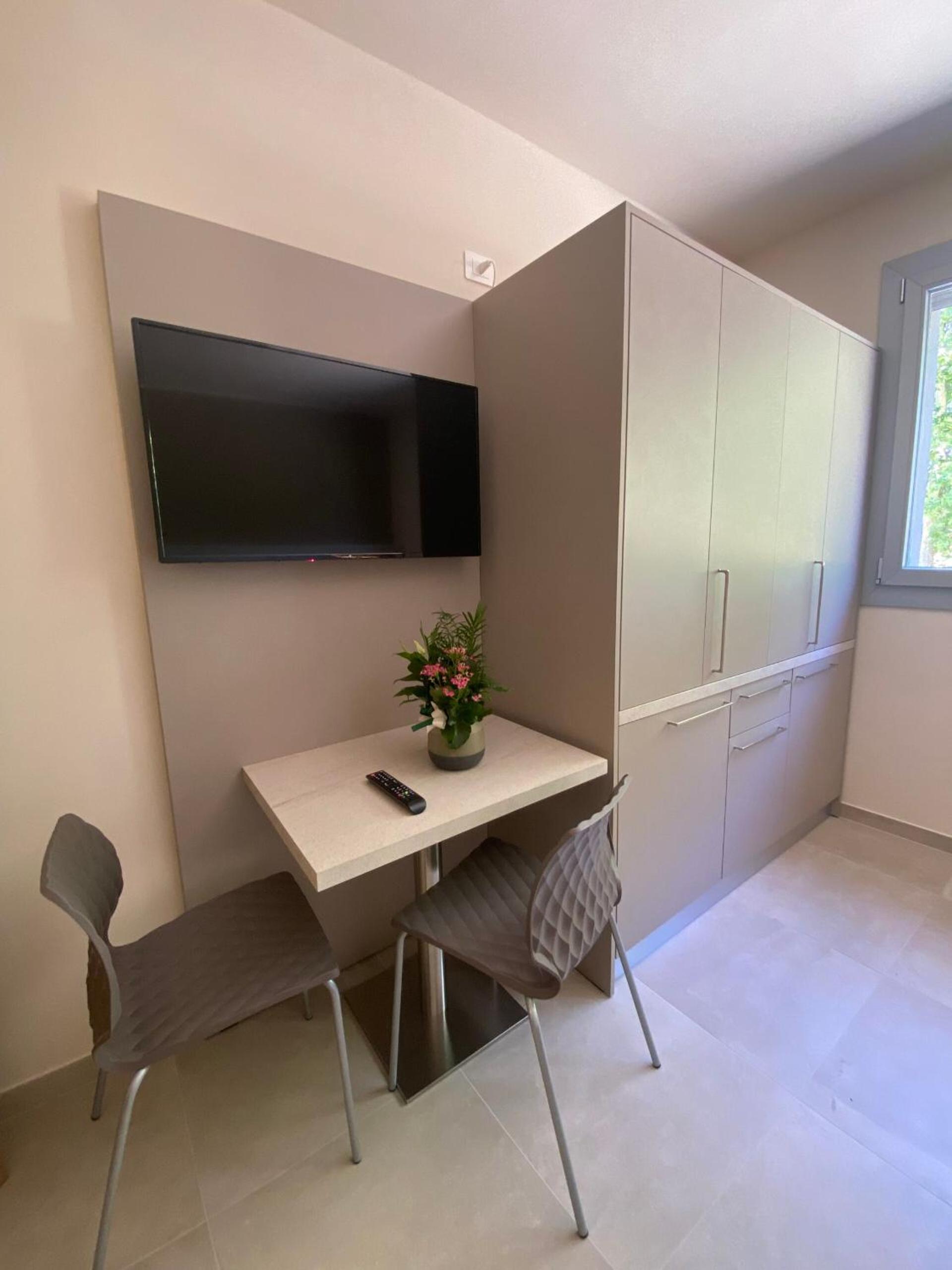 Residence Montefeltro Pesaro - Il Lupo Affitta