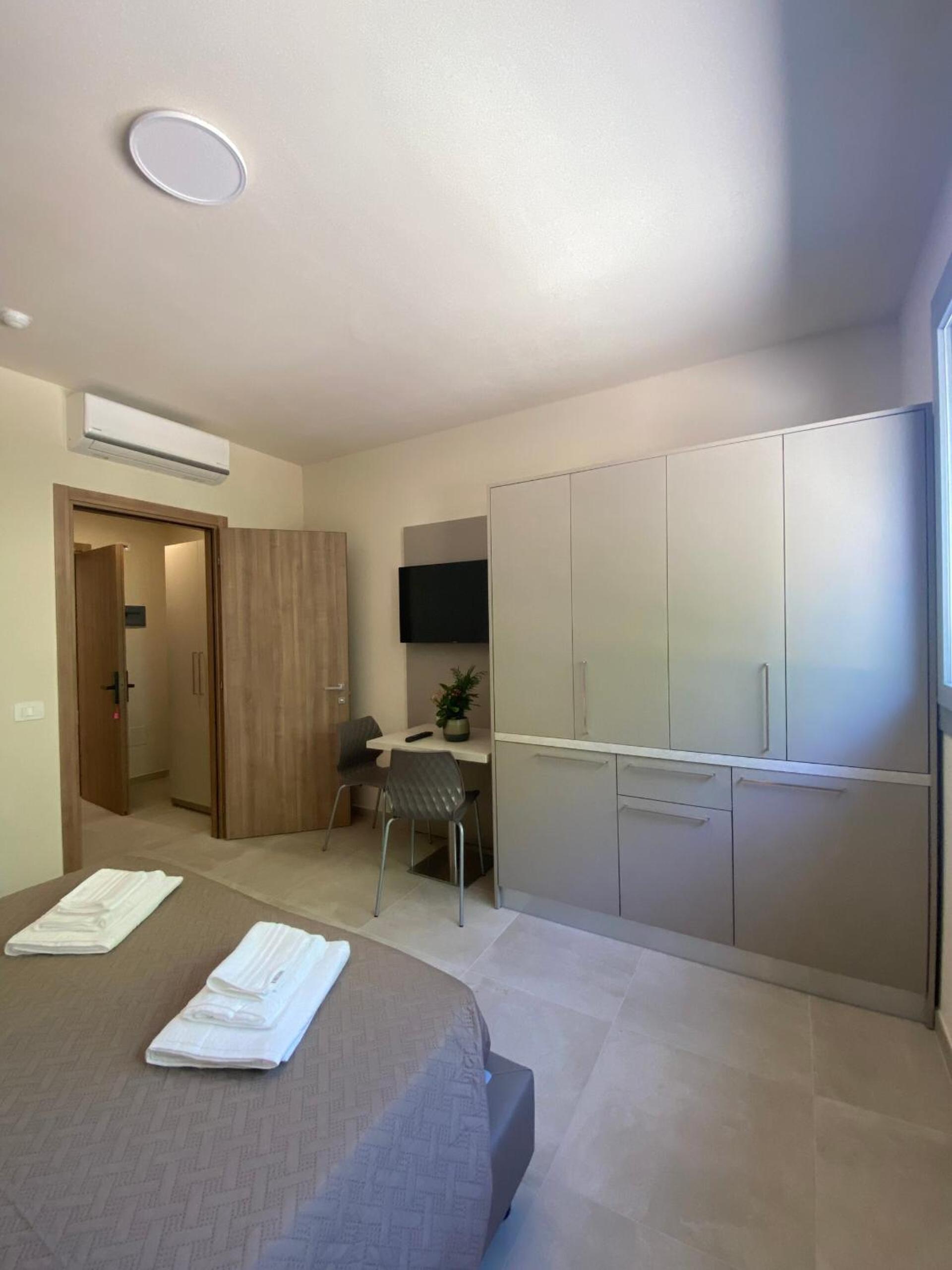 Residence Montefeltro Pesaro - Il Lupo Affitta