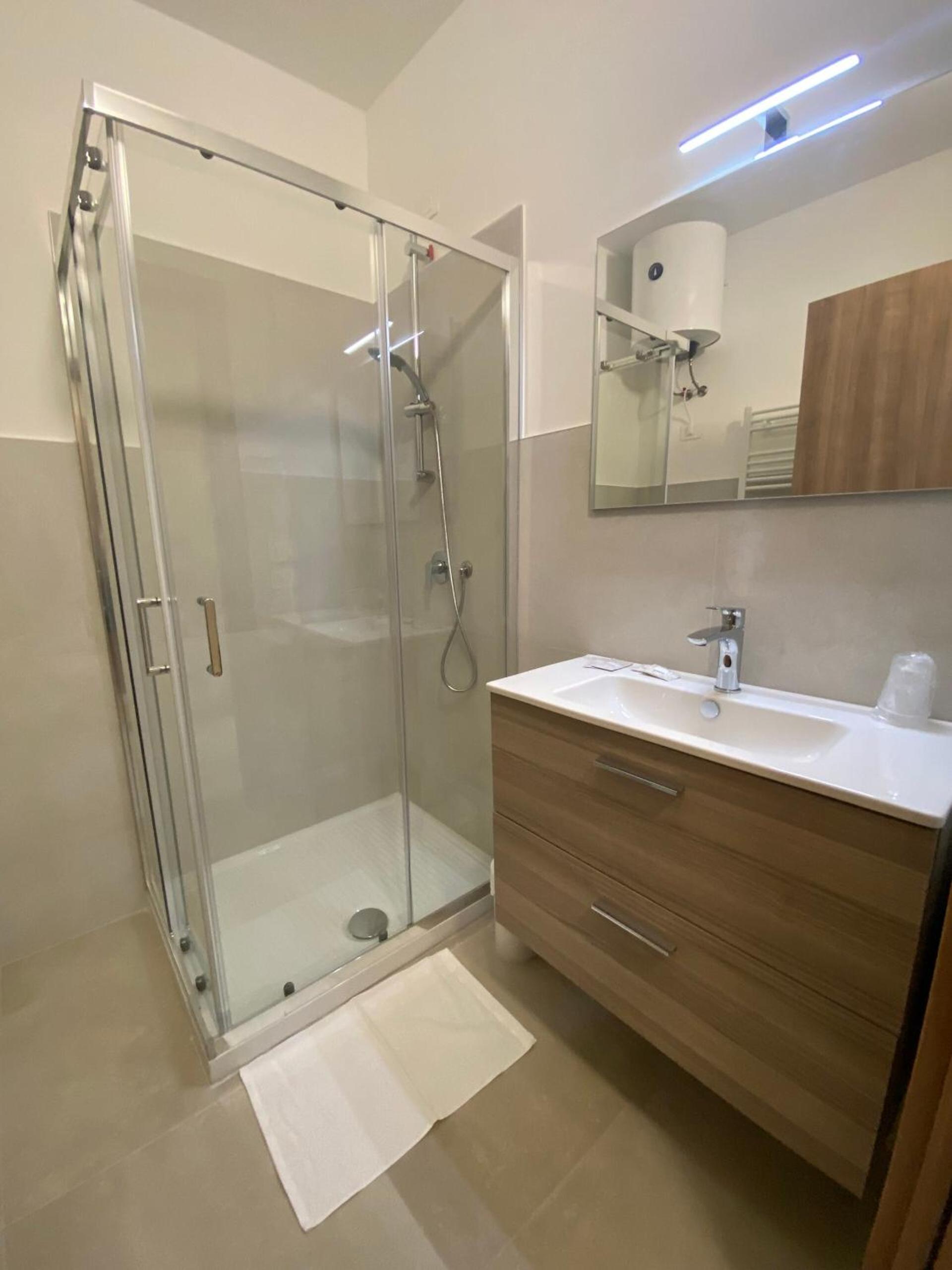 Residence Montefeltro Pesaro - Il Lupo Affitta