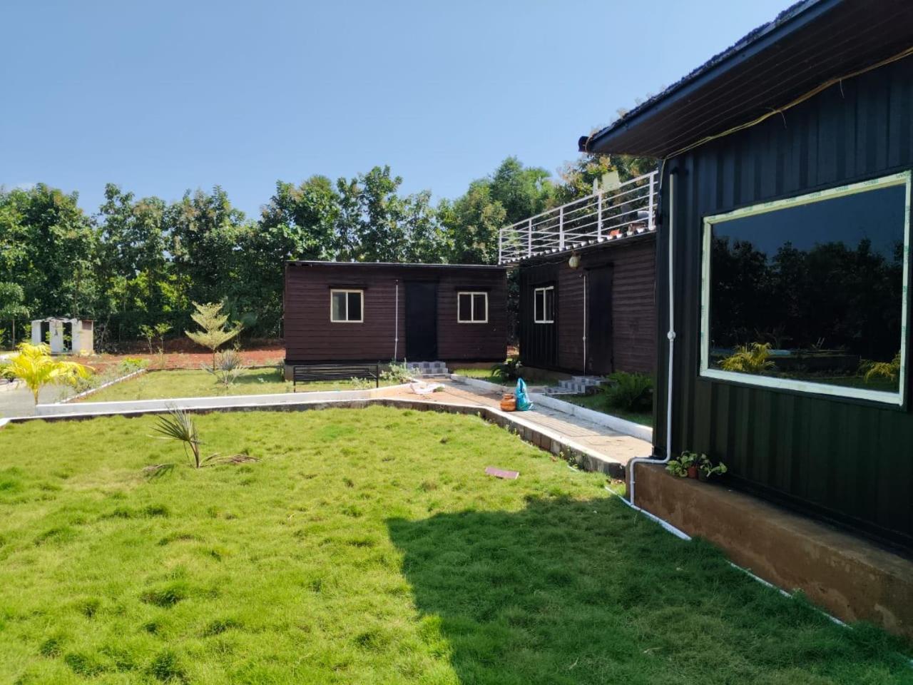 Hangout Hills Resorts