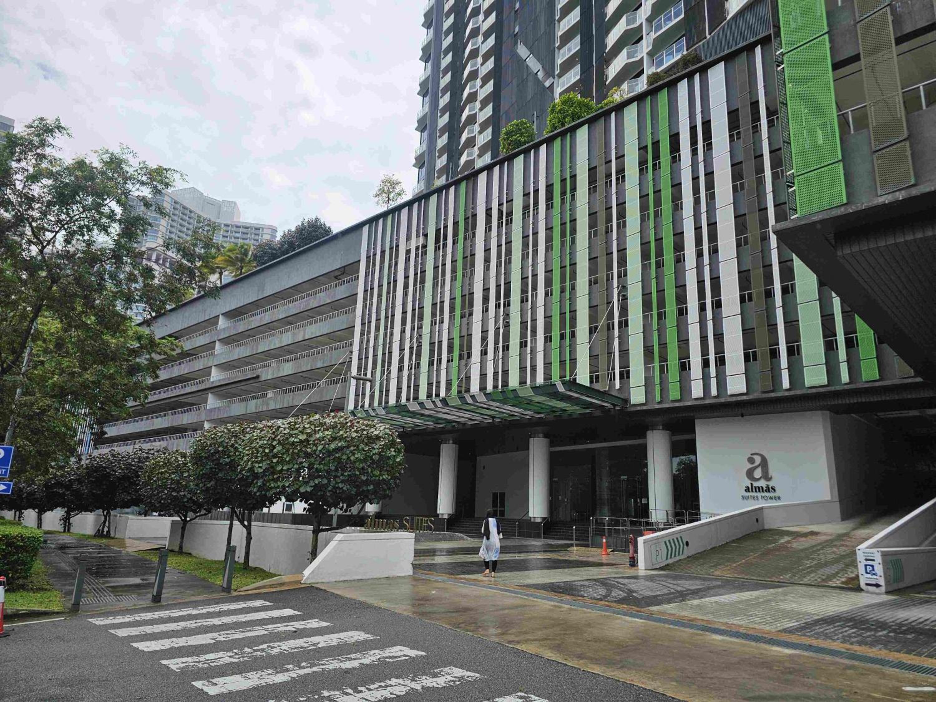 Almas Suites Puteri Harbour 1 Bedroom with Balcony by 9 Sands photo 3